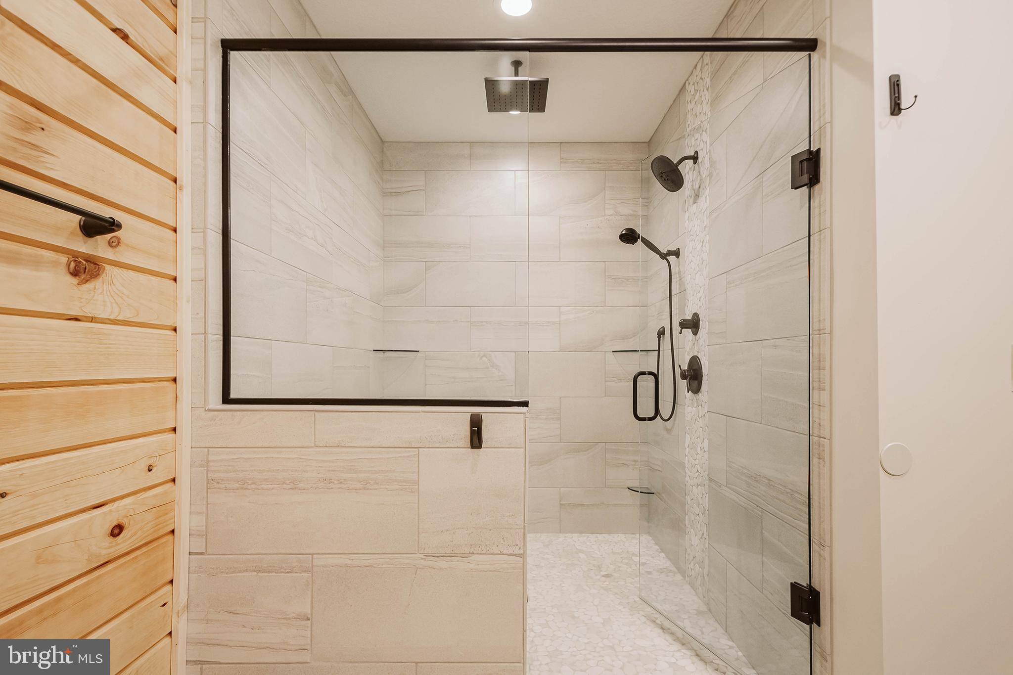 LODESTONE - Residential