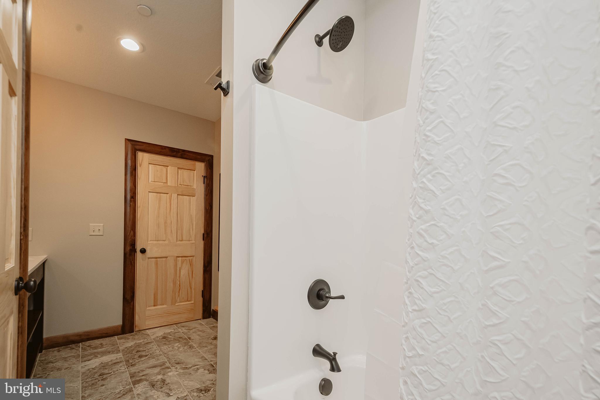 LODESTONE - Residential