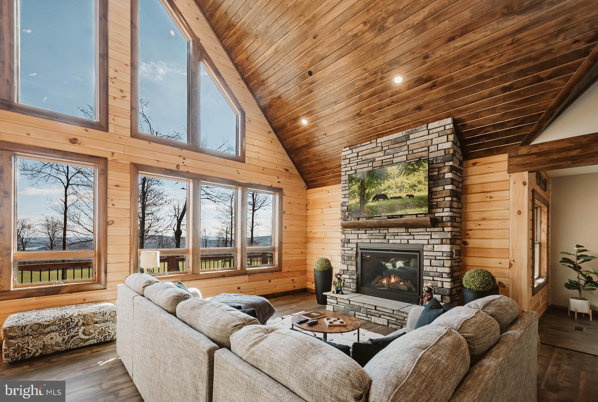 LODESTONE - Residential