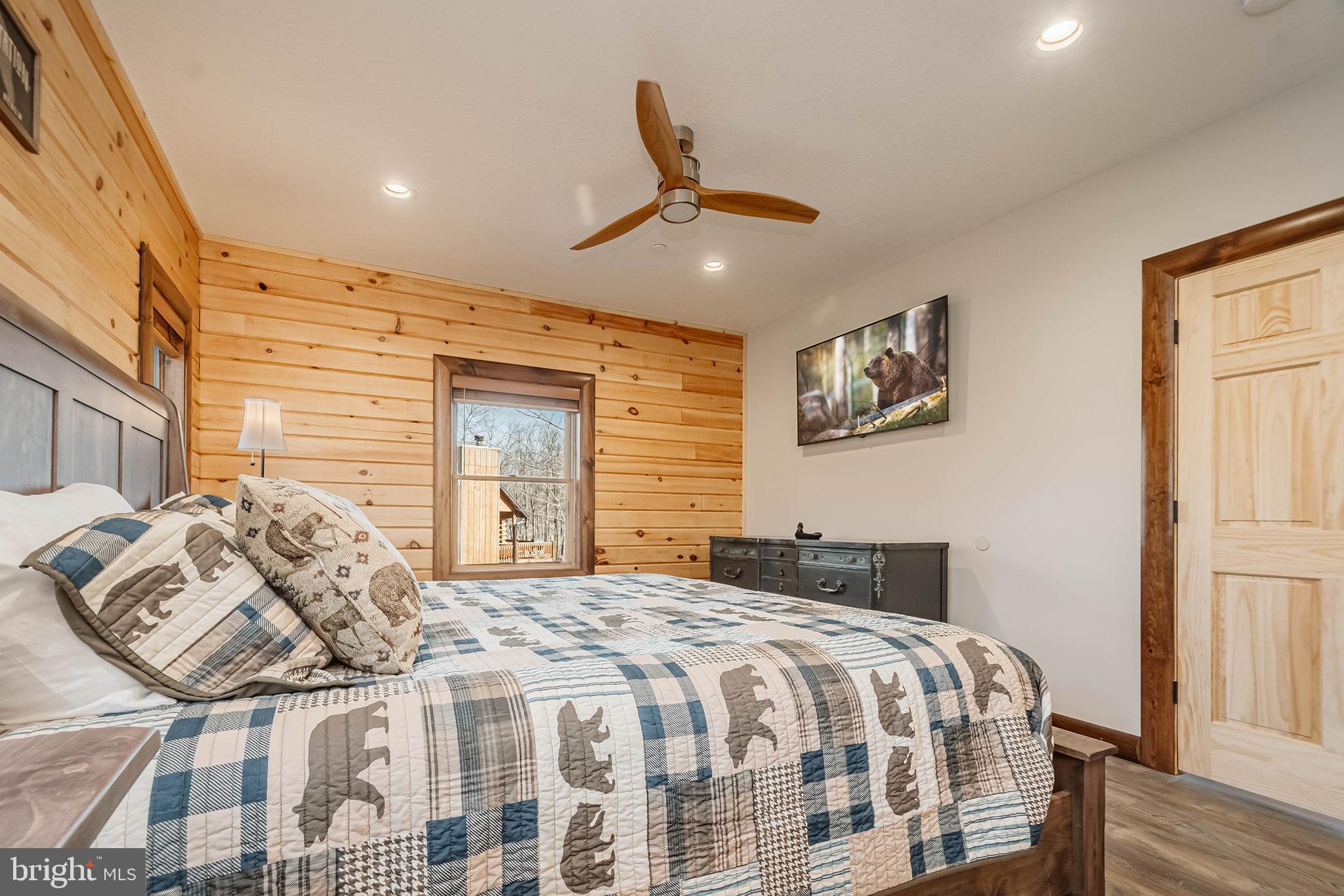 LODESTONE - Residential