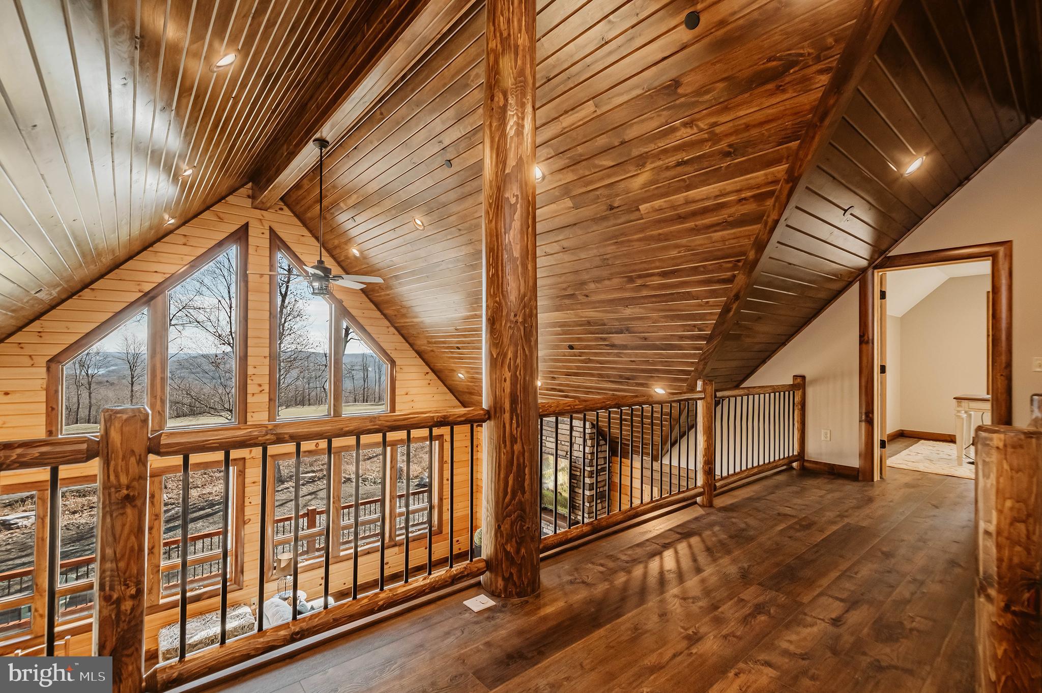 LODESTONE - Residential