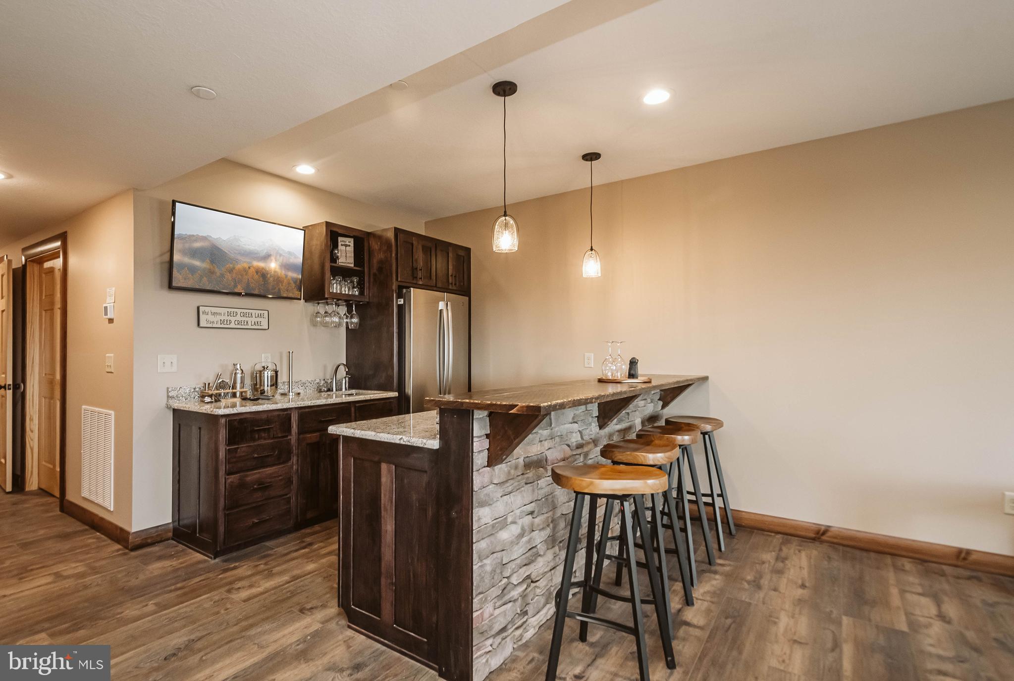 LODESTONE - Residential