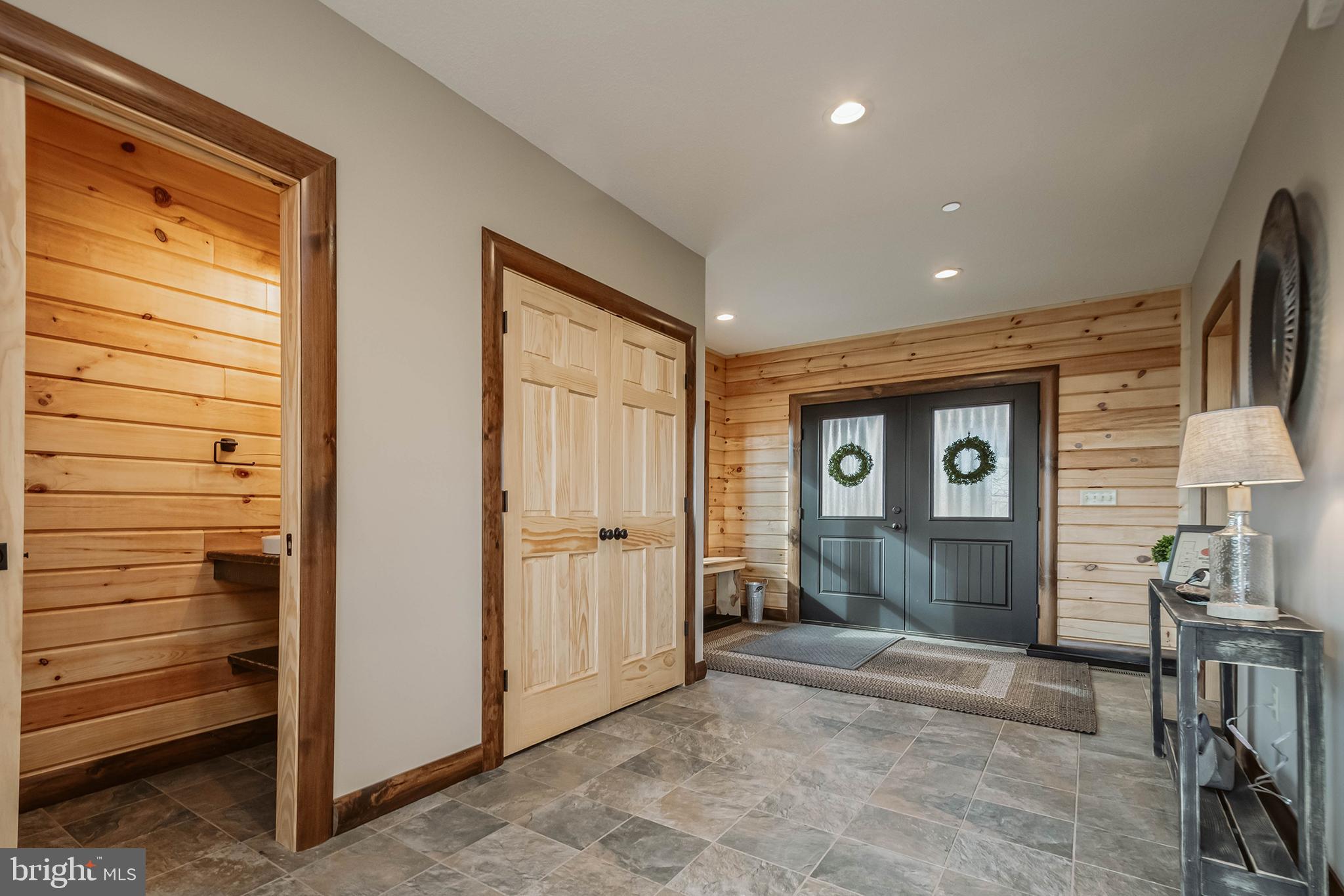 LODESTONE - Residential