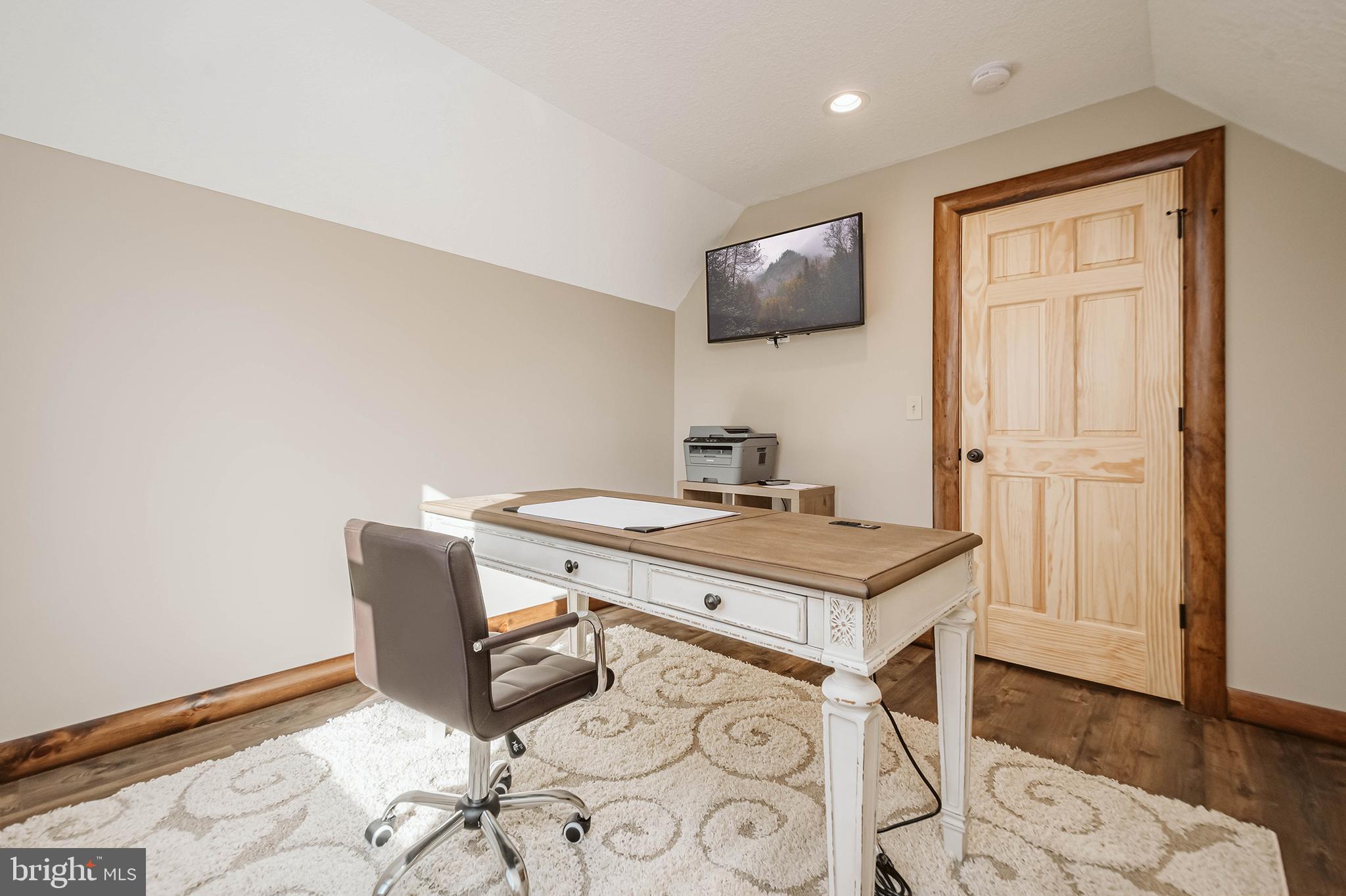 LODESTONE - Residential