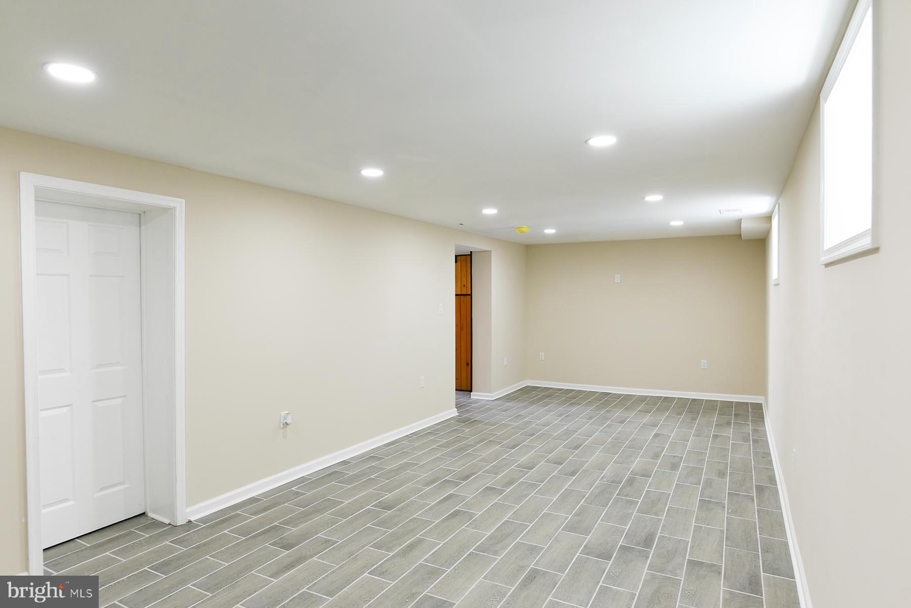 WEST END - Residential