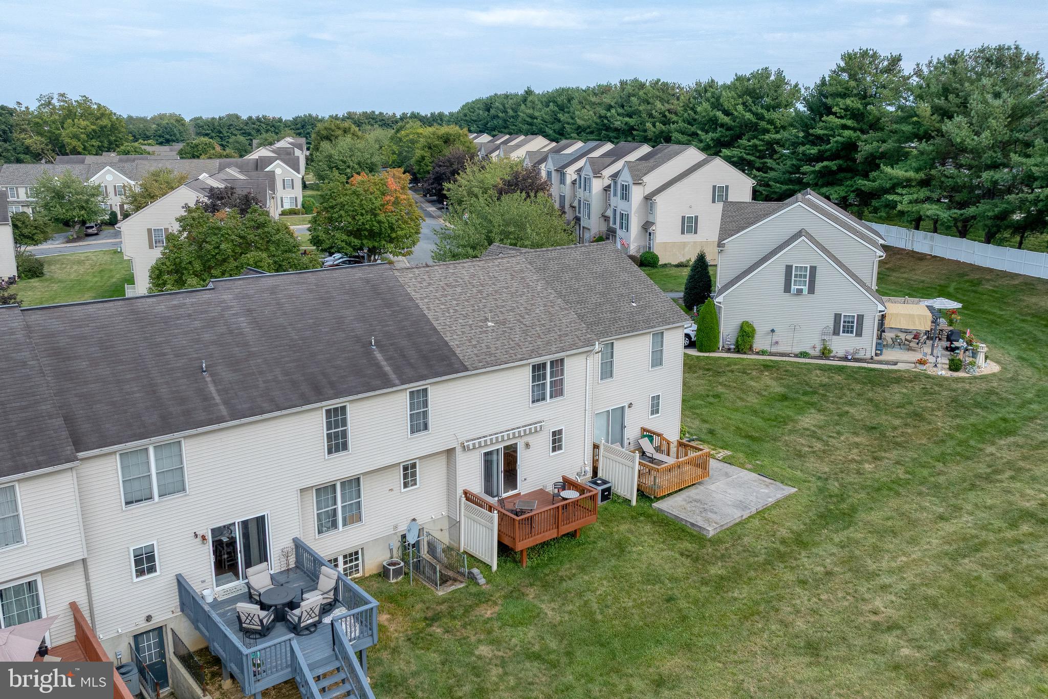 HAMPTON CHASE - Residential