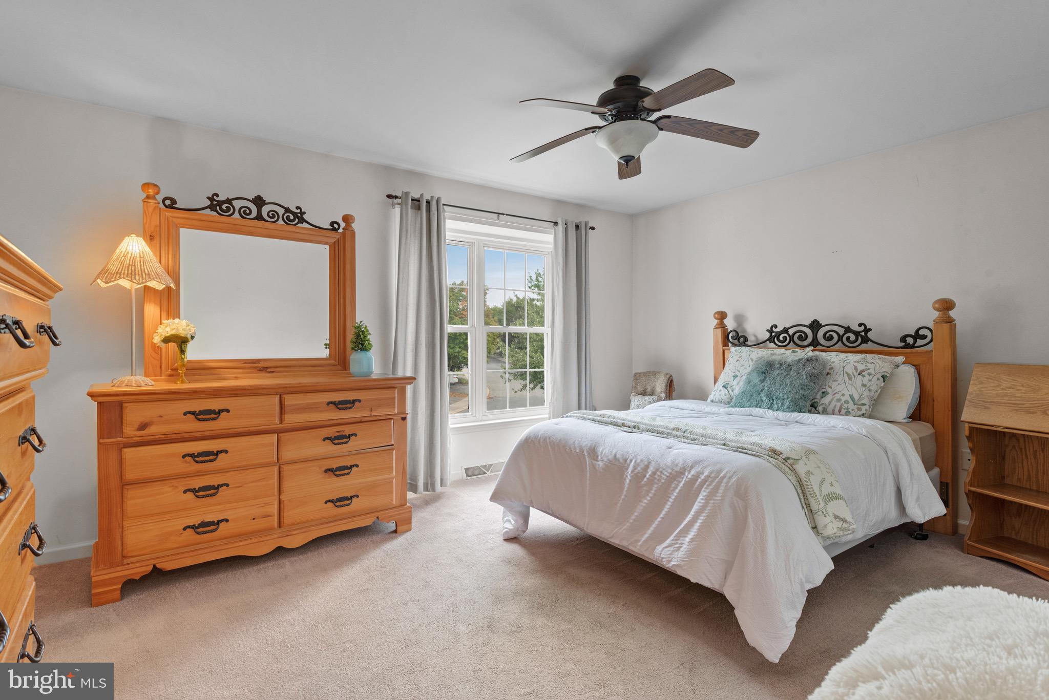 HAMPTON CHASE - Residential