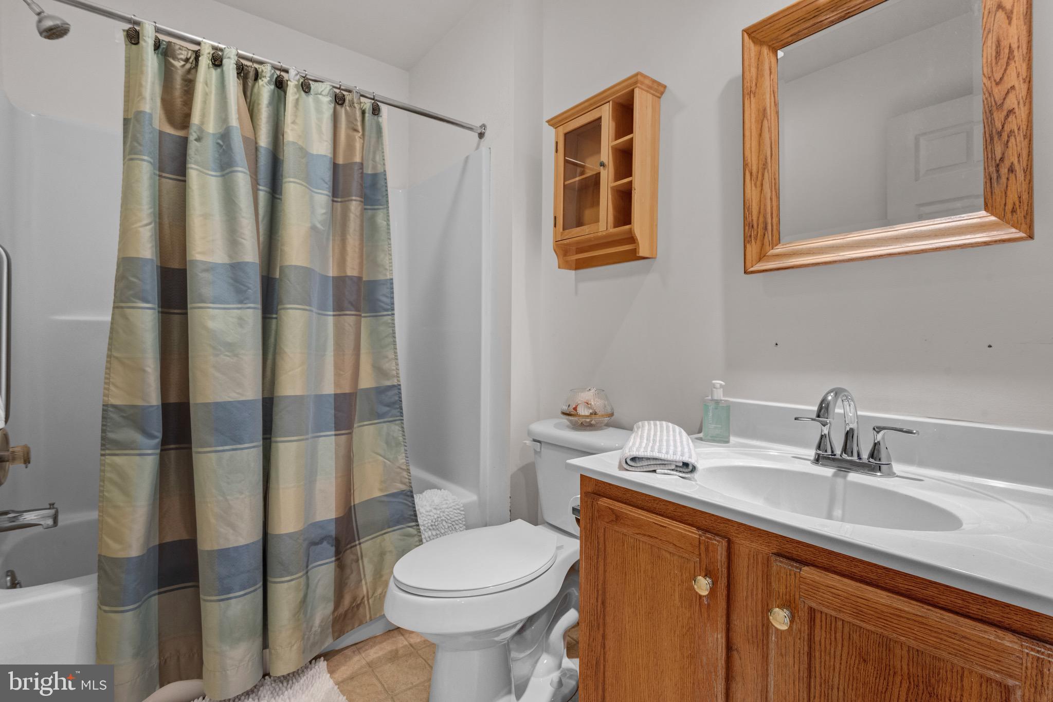 HAMPTON CHASE - Residential