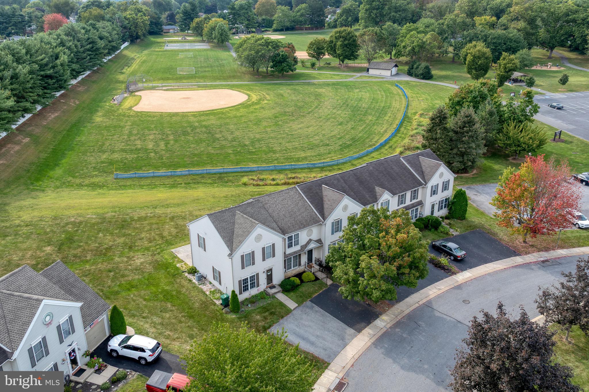 HAMPTON CHASE - Residential