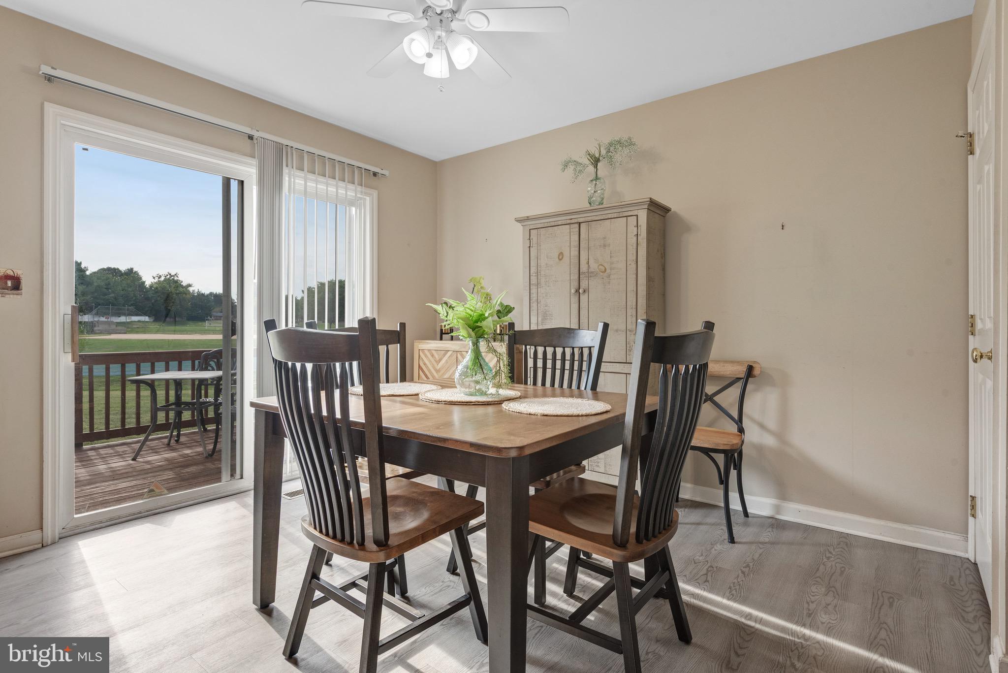 HAMPTON CHASE - Residential