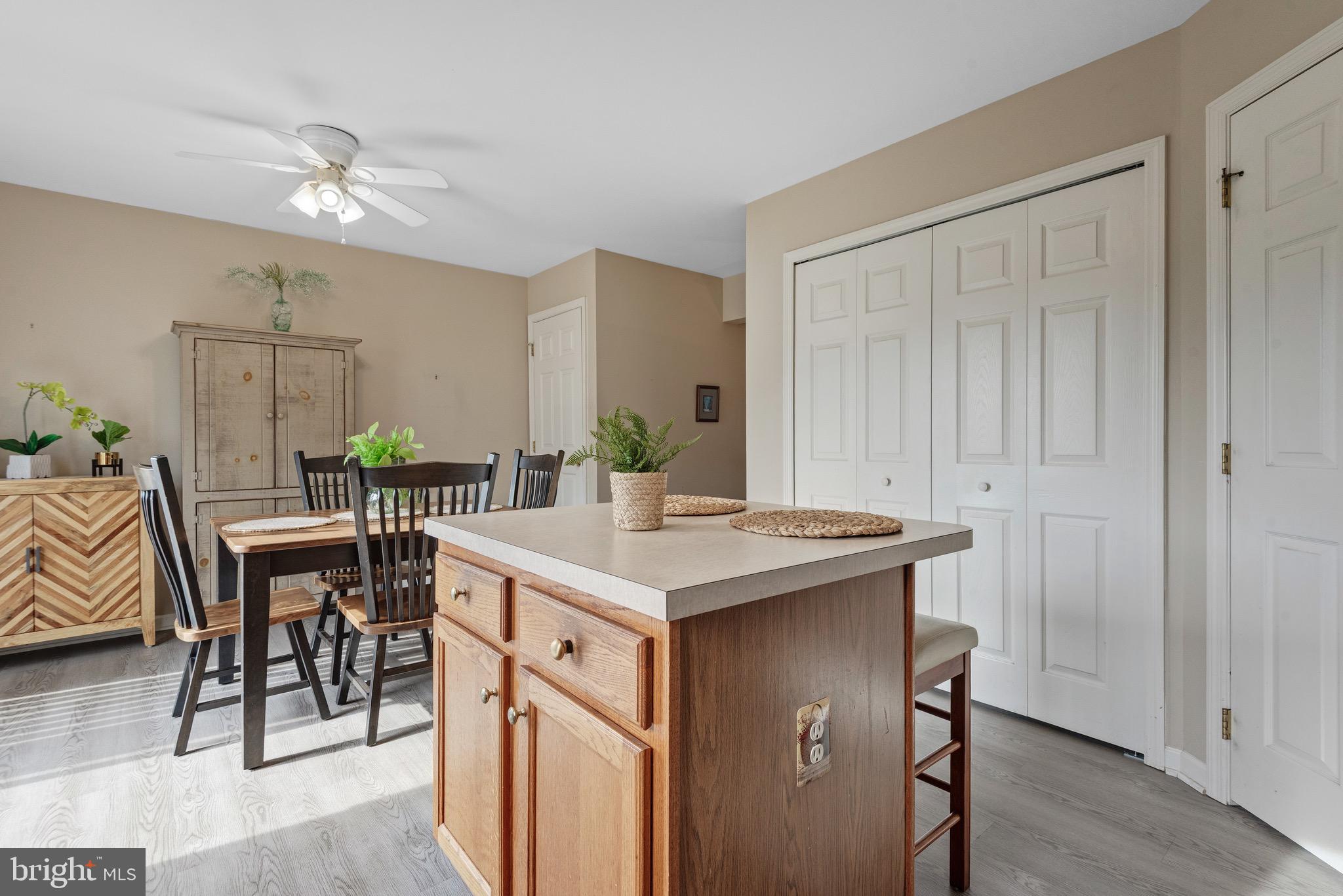 HAMPTON CHASE - Residential