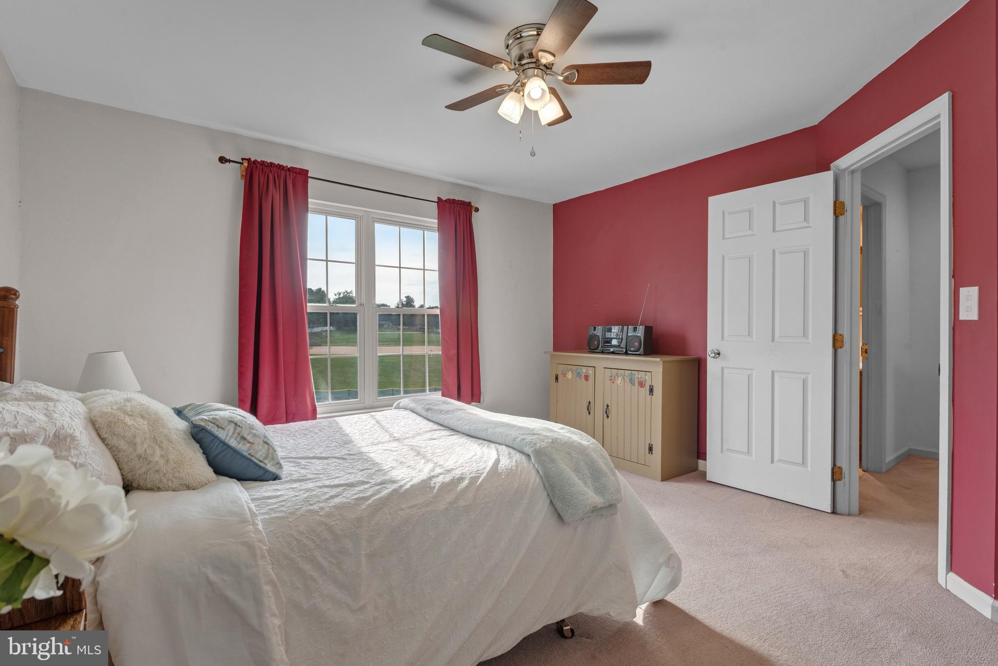 HAMPTON CHASE - Residential