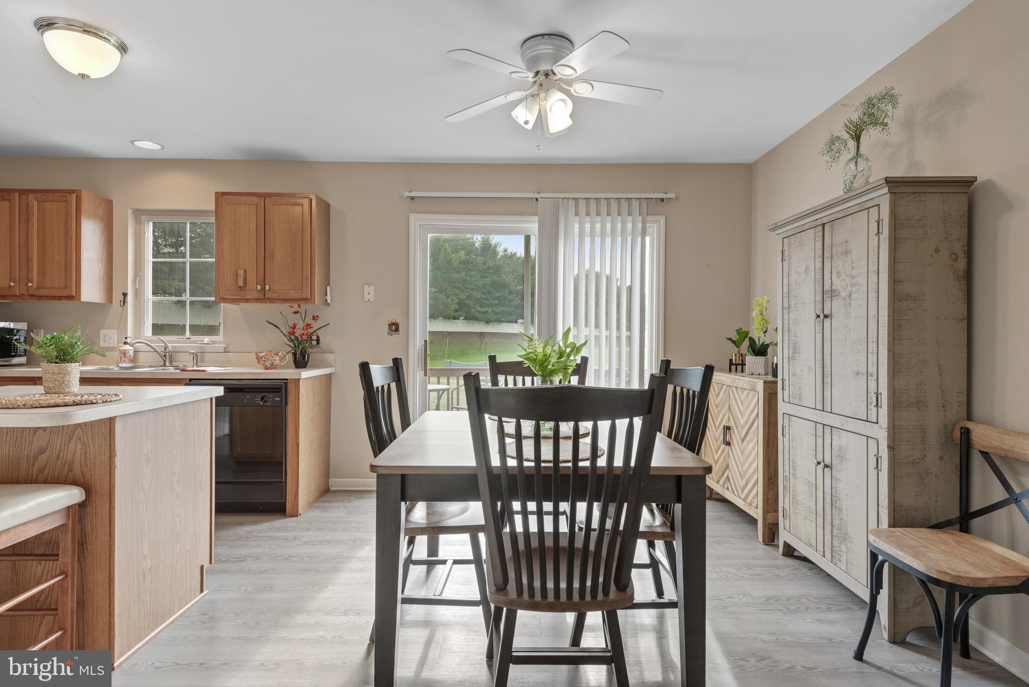 HAMPTON CHASE - Residential