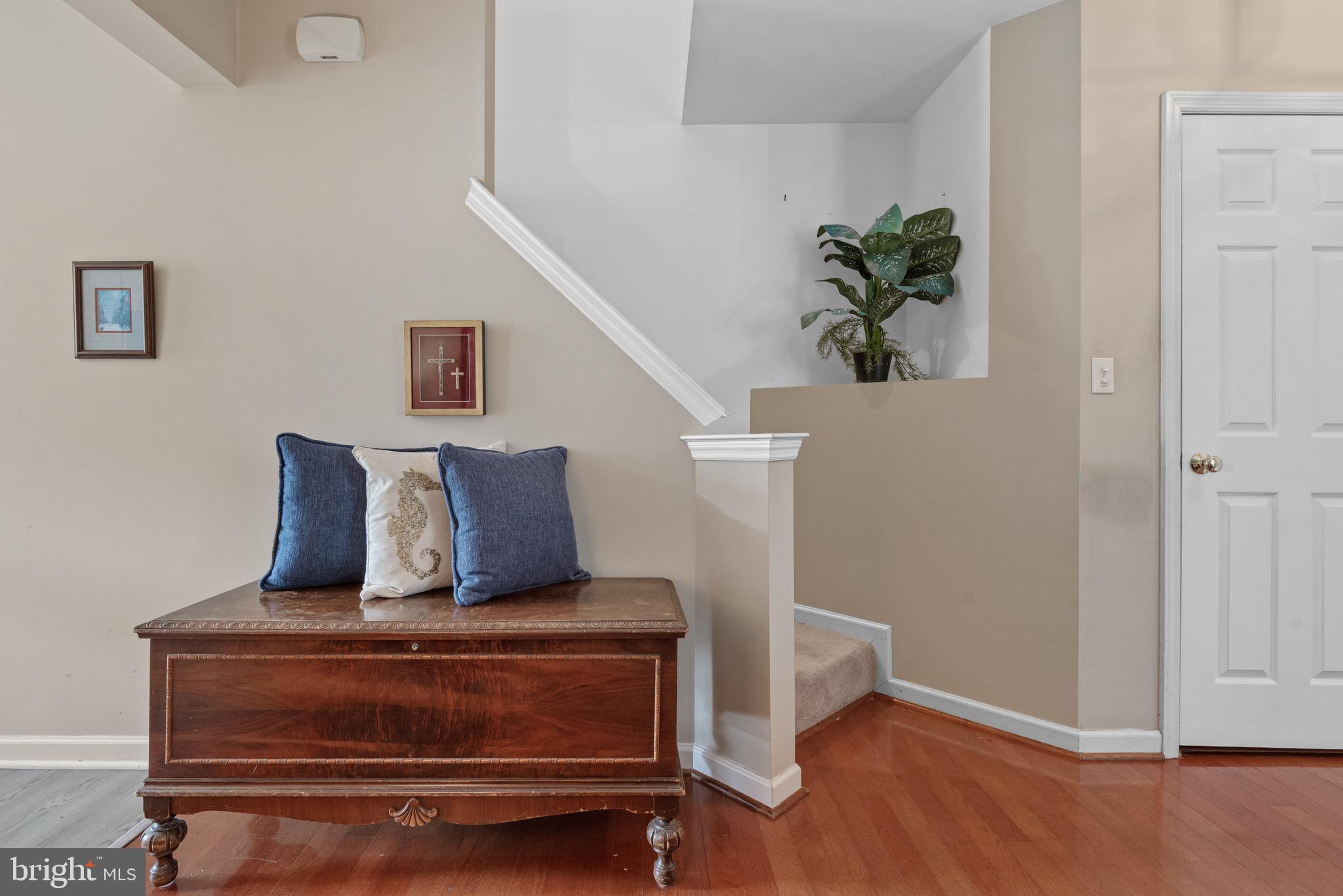 HAMPTON CHASE - Residential