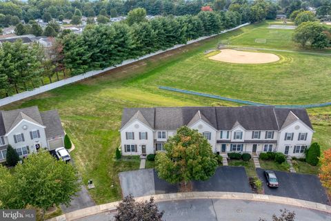 Photo of 322 Banyan Circle Drive, LANCASTER, PA 17603 (MLS # PALA2074870)