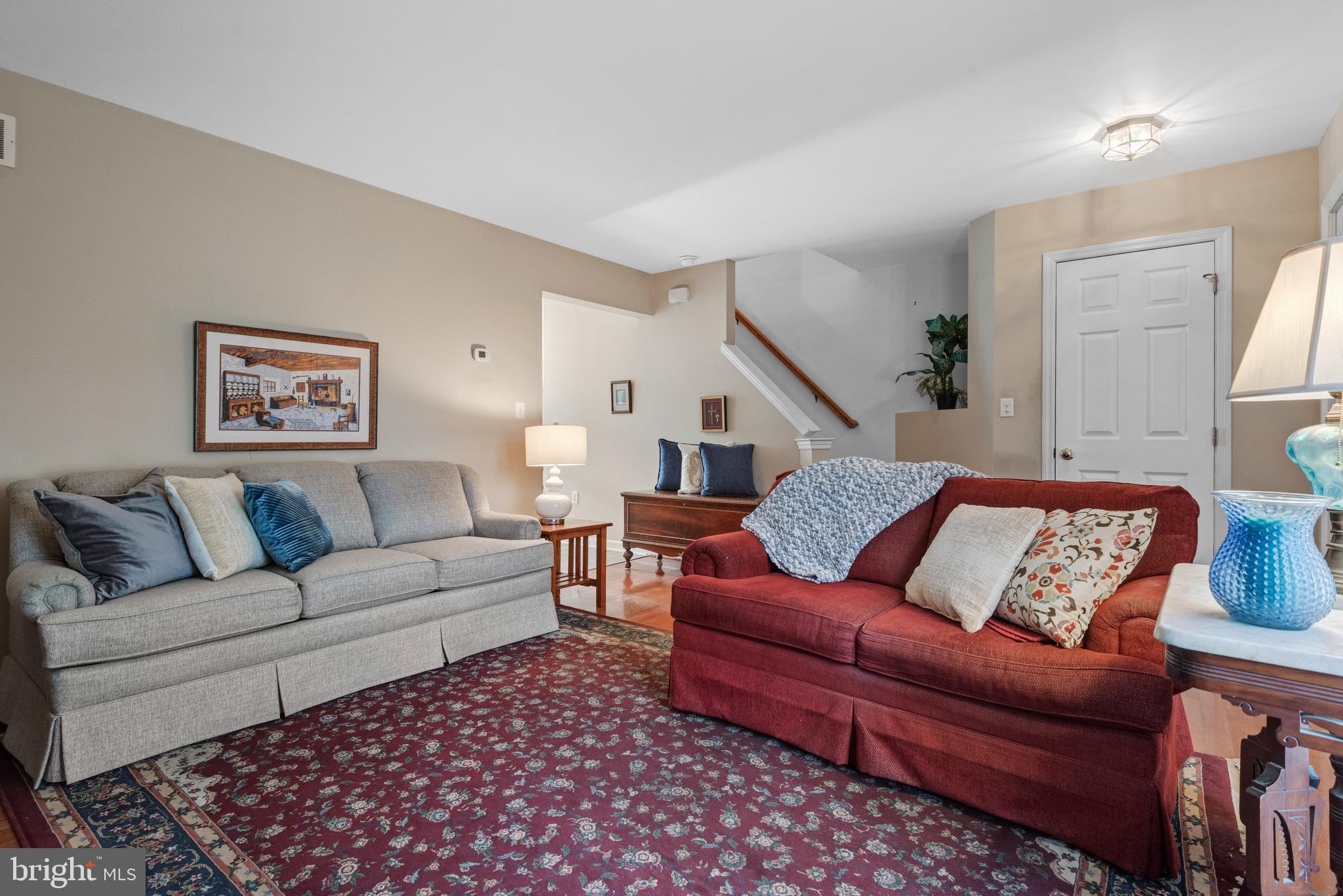 HAMPTON CHASE - Residential