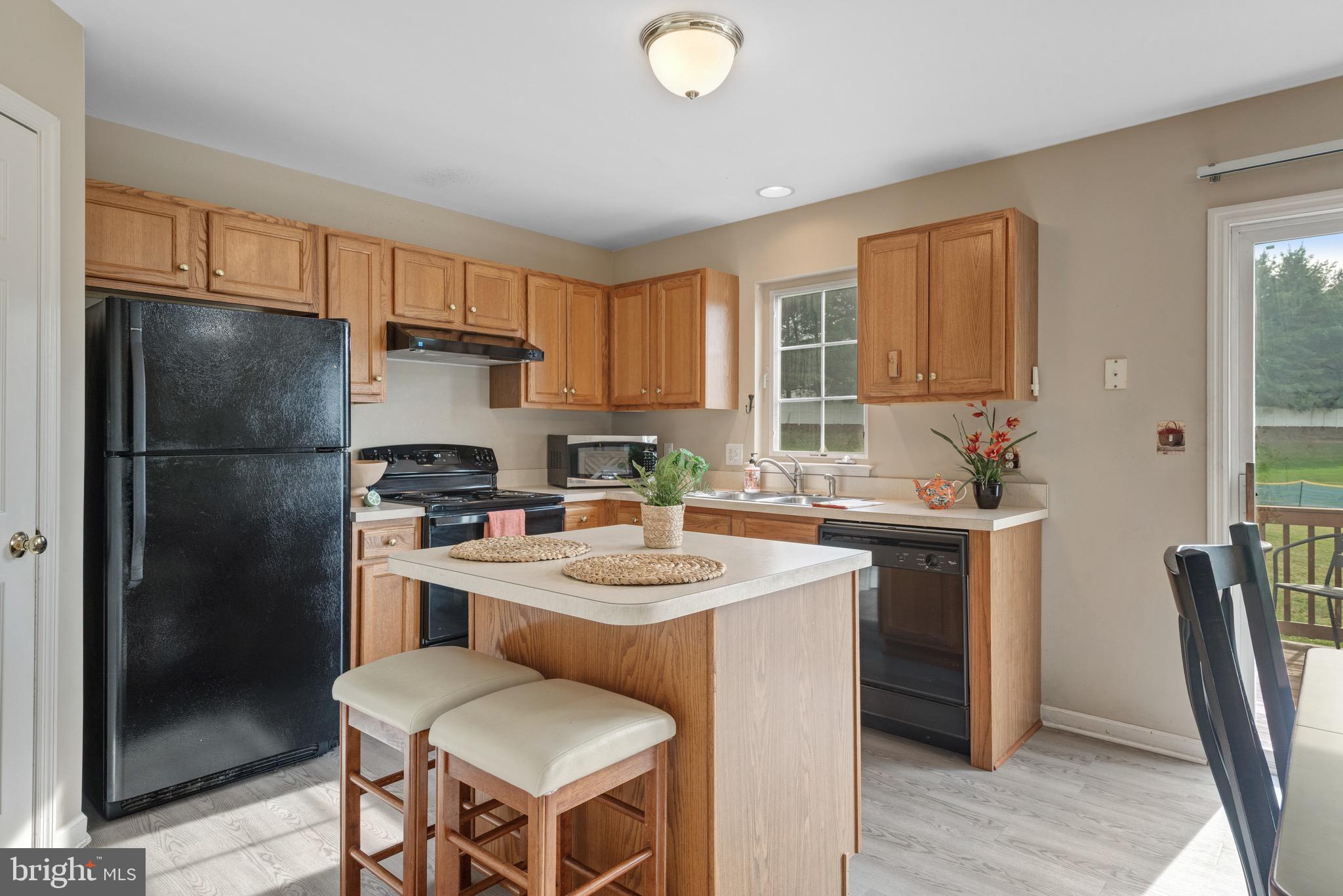 HAMPTON CHASE - Residential