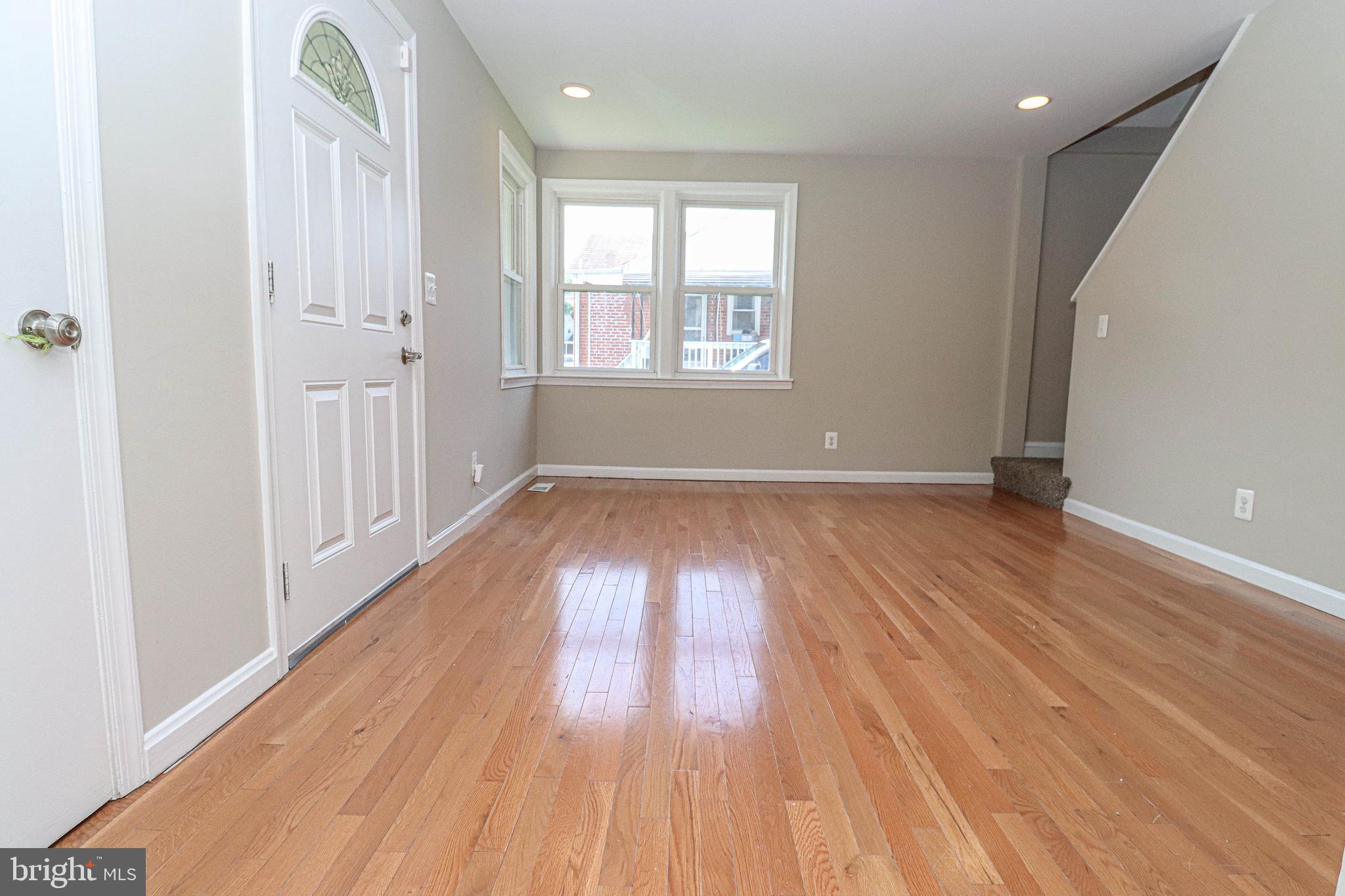 LAURAVILLE HISTORIC DISTRICT - Residential