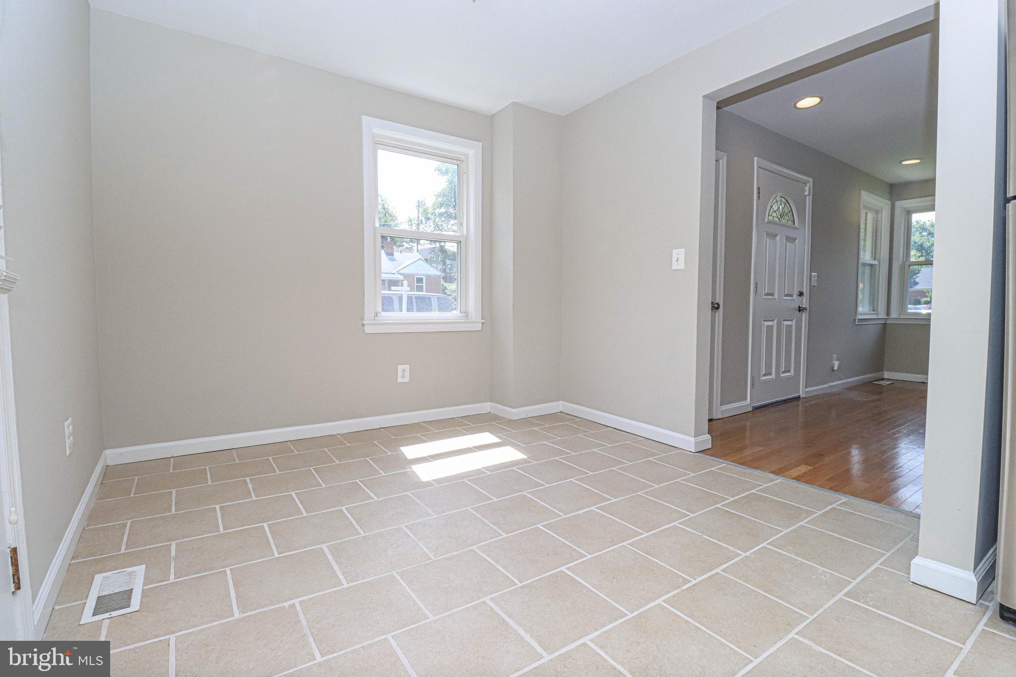 LAURAVILLE HISTORIC DISTRICT - Residential