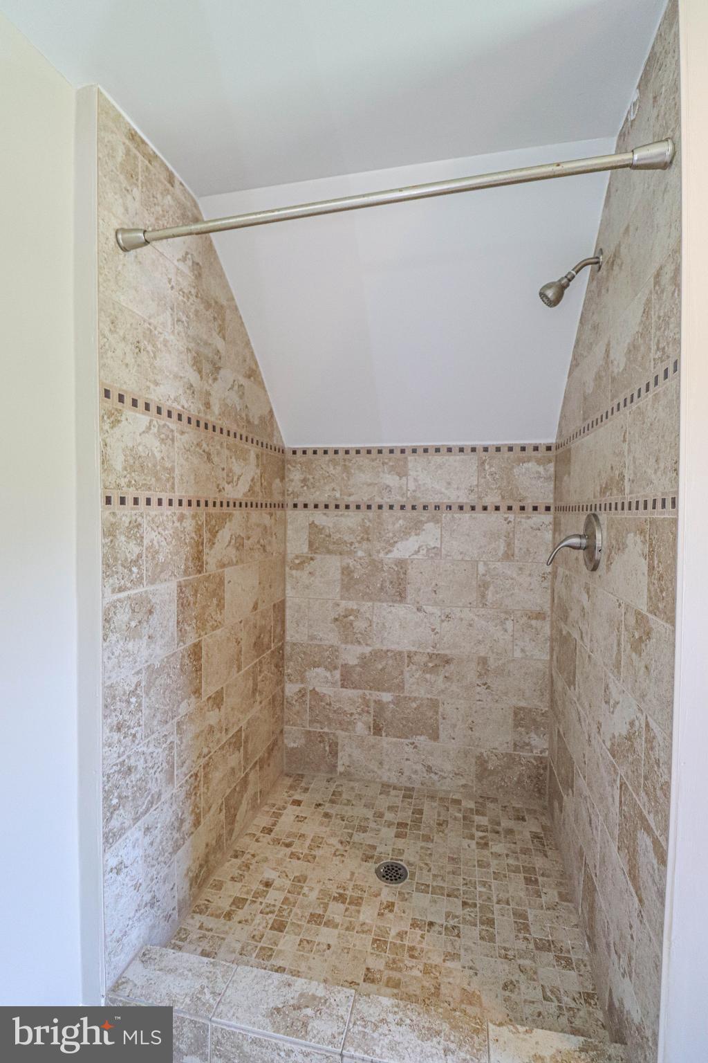 LAURAVILLE HISTORIC DISTRICT - Residential