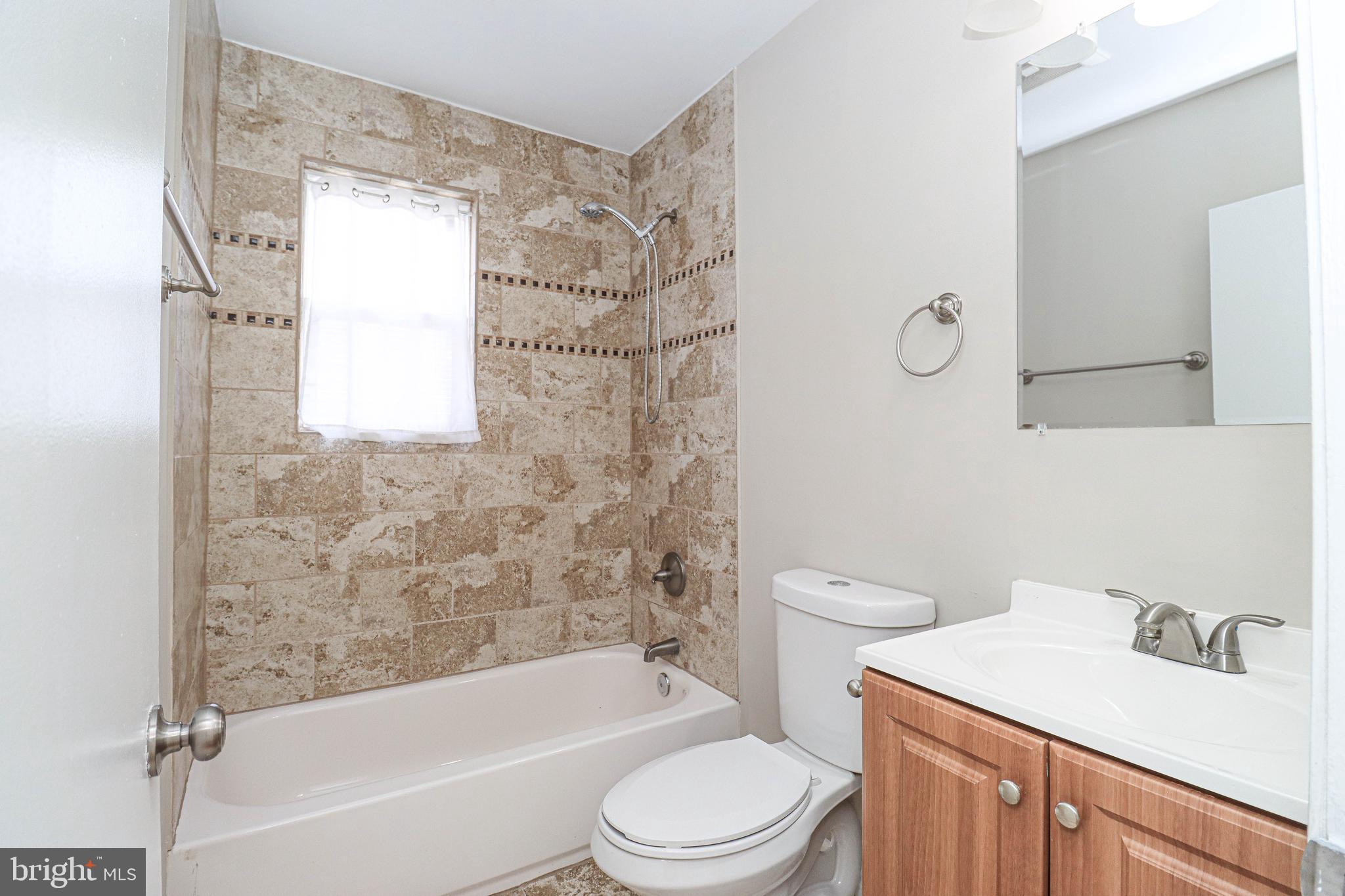 LAURAVILLE HISTORIC DISTRICT - Residential