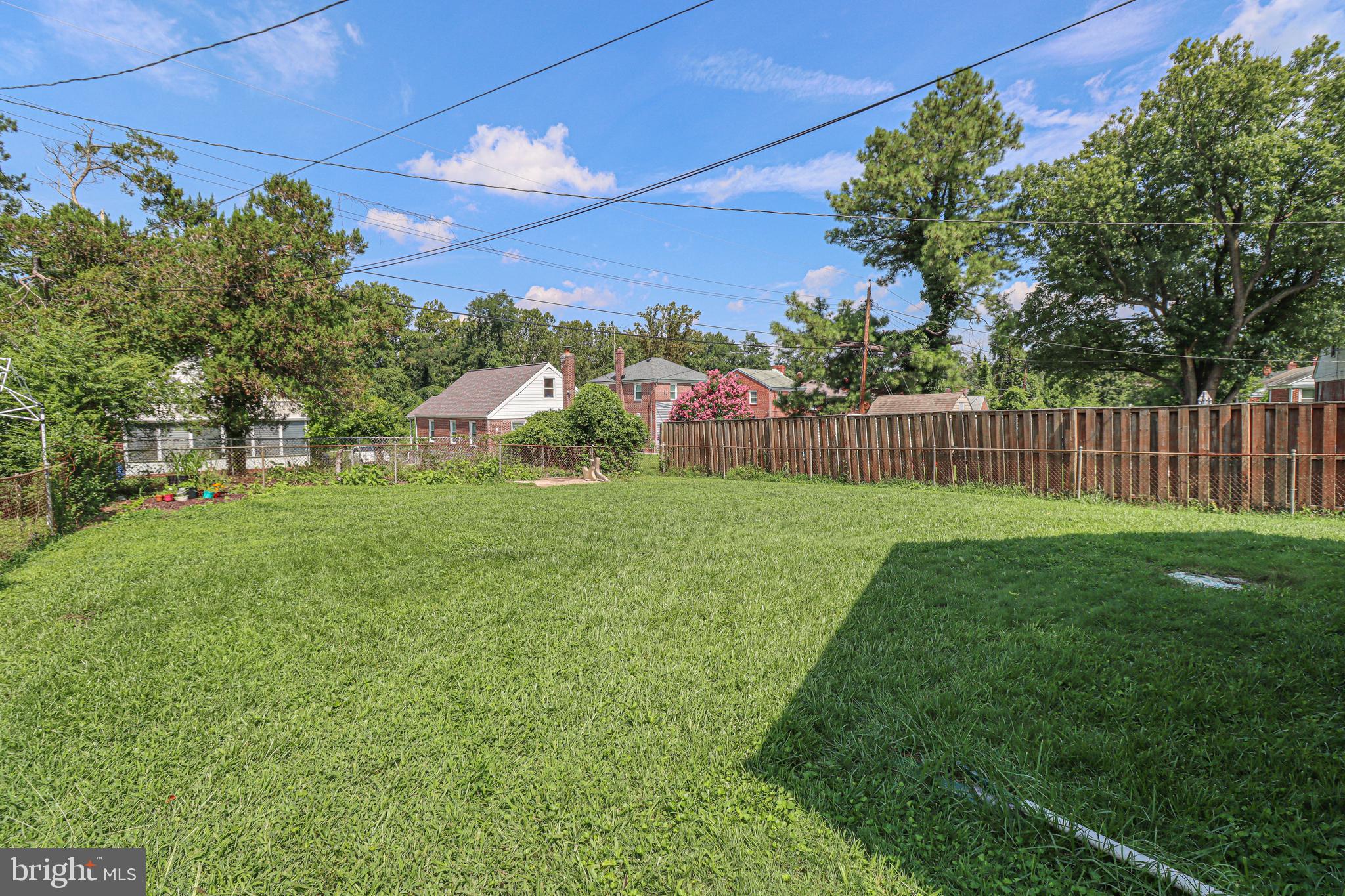 LAURAVILLE HISTORIC DISTRICT - Residential