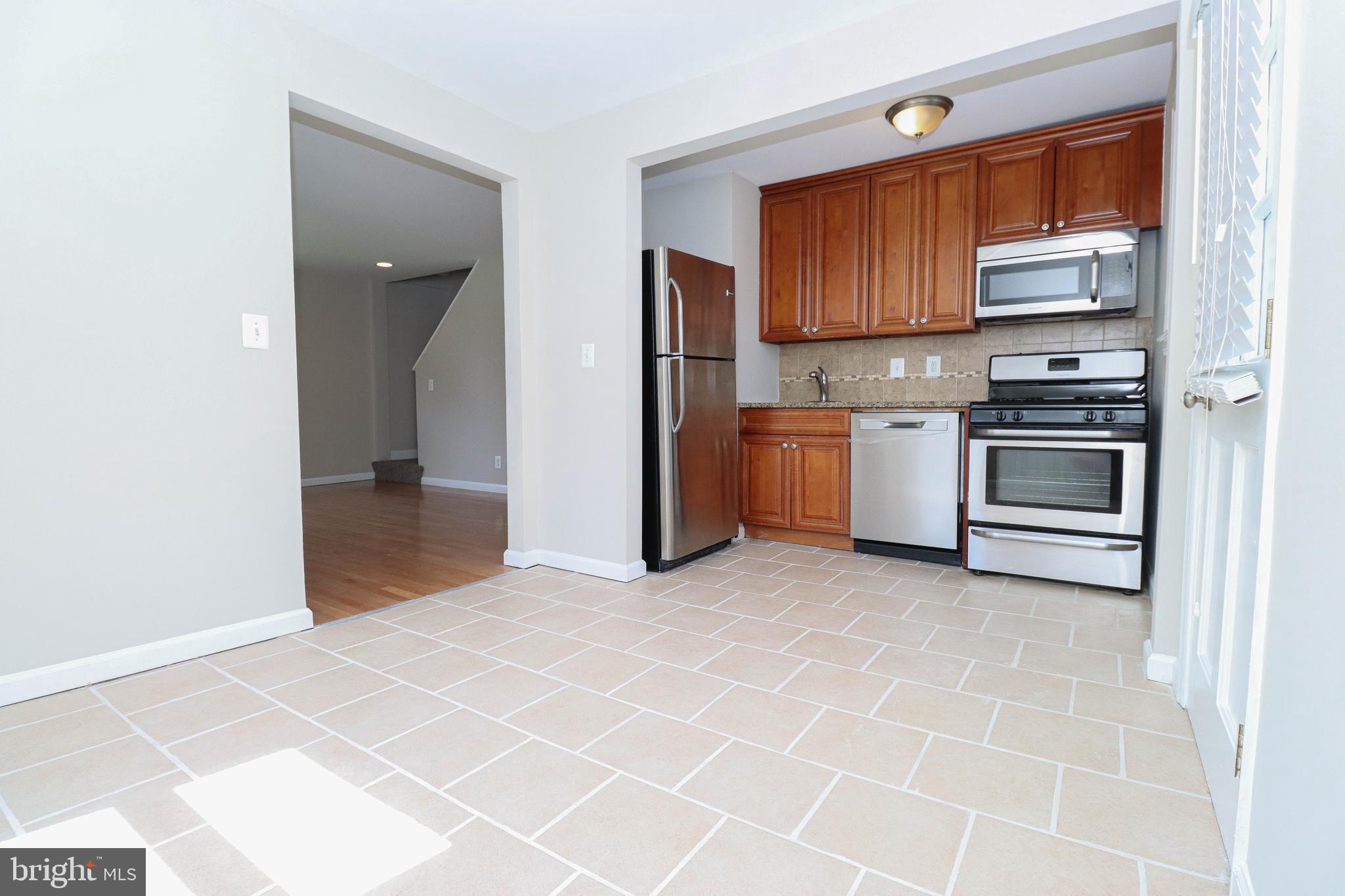 LAURAVILLE HISTORIC DISTRICT - Residential