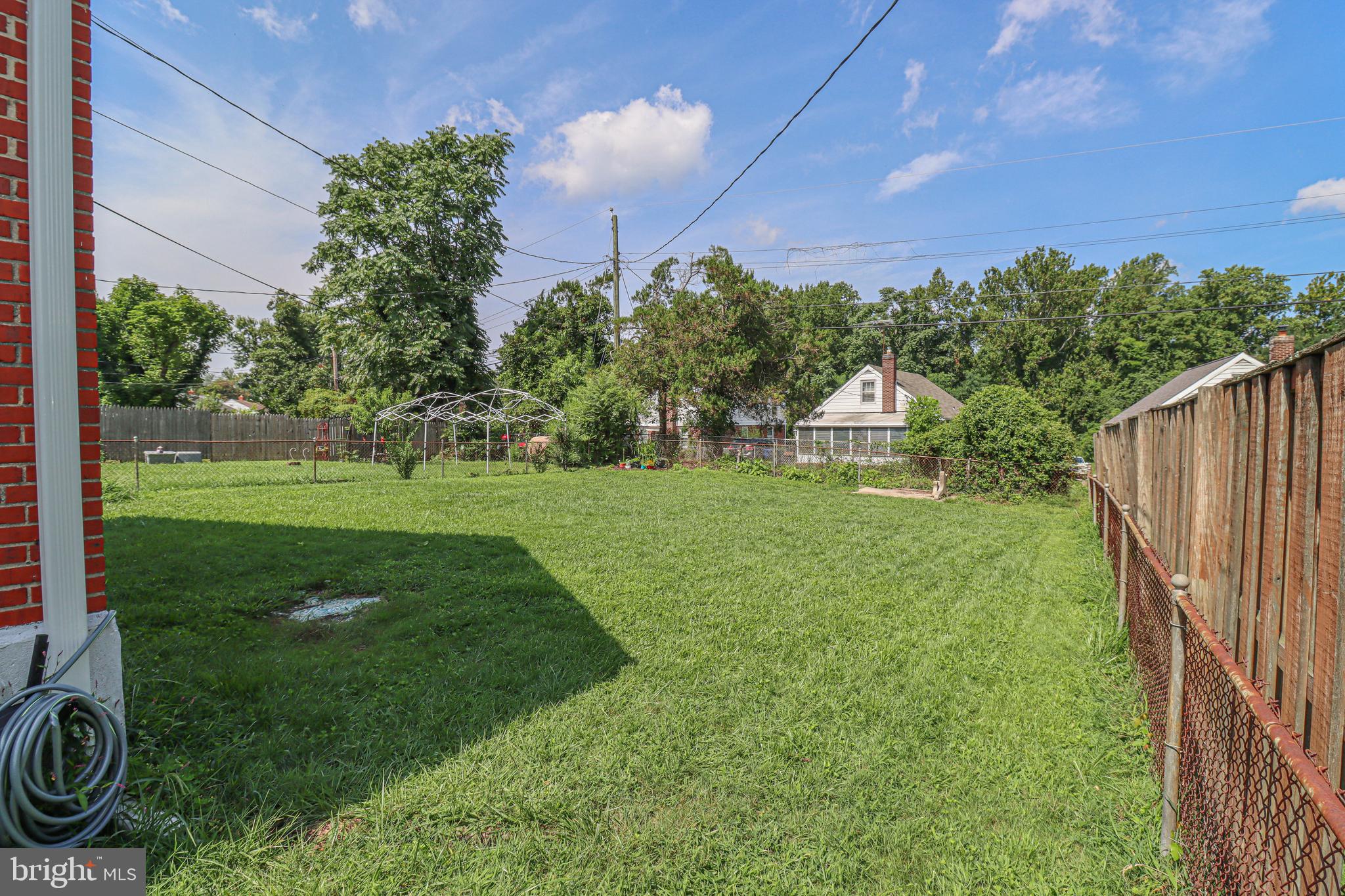 LAURAVILLE HISTORIC DISTRICT - Residential