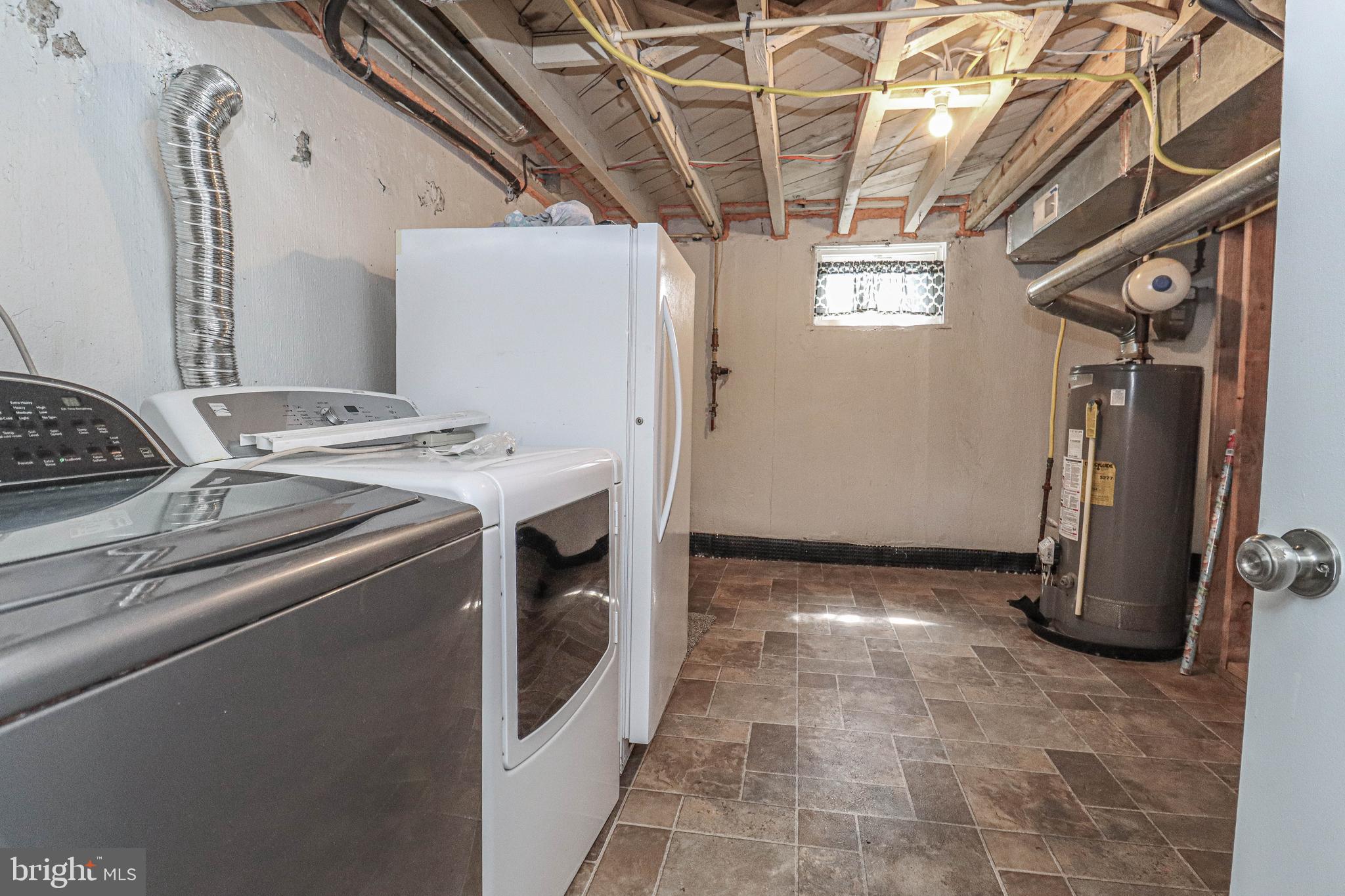 LAURAVILLE HISTORIC DISTRICT - Residential