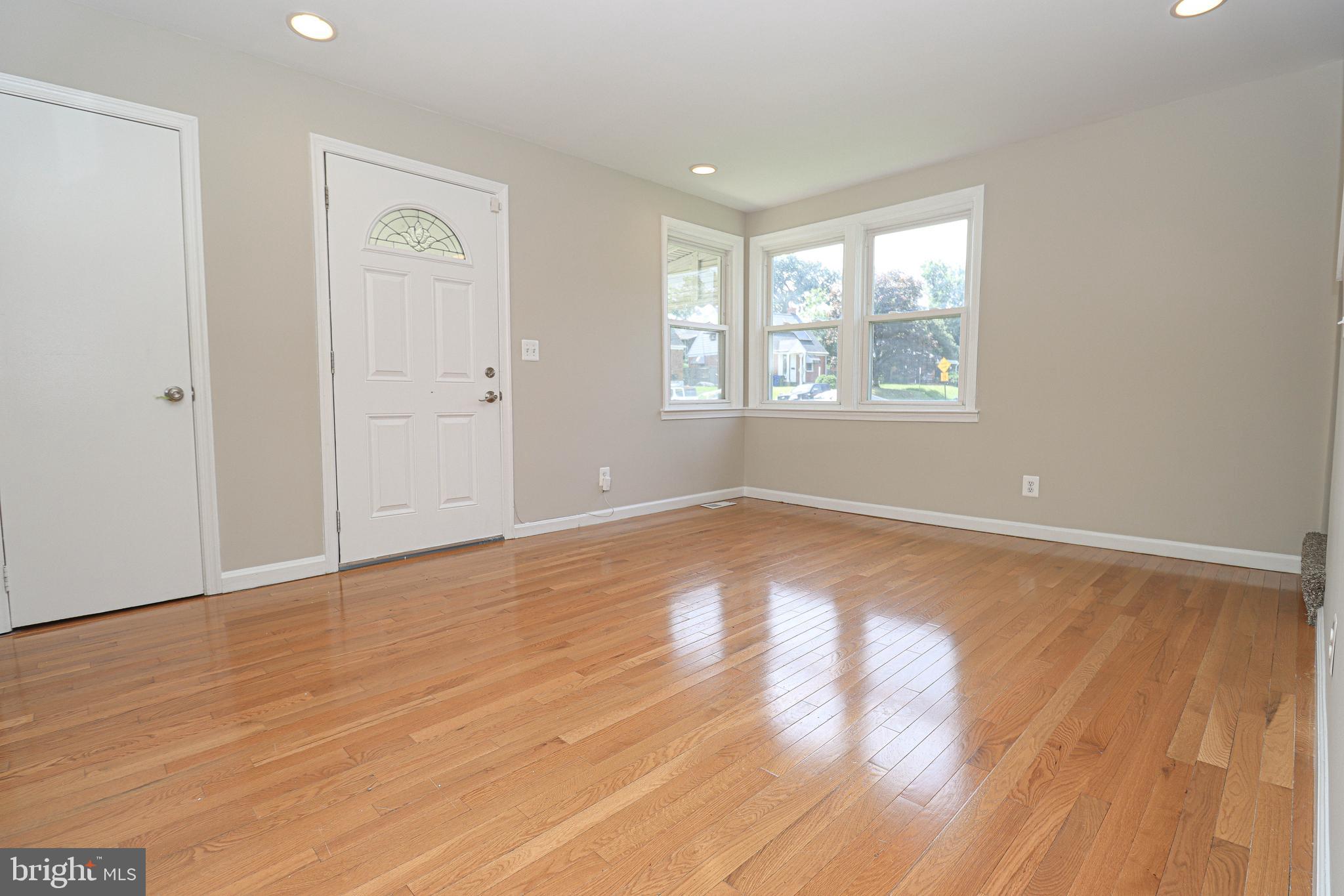 LAURAVILLE HISTORIC DISTRICT - Residential