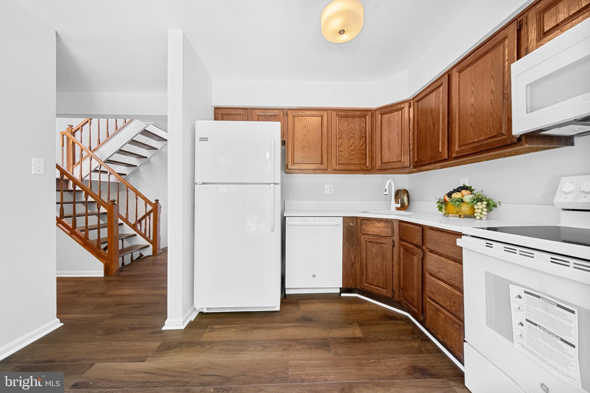6105 HERON POND COURT