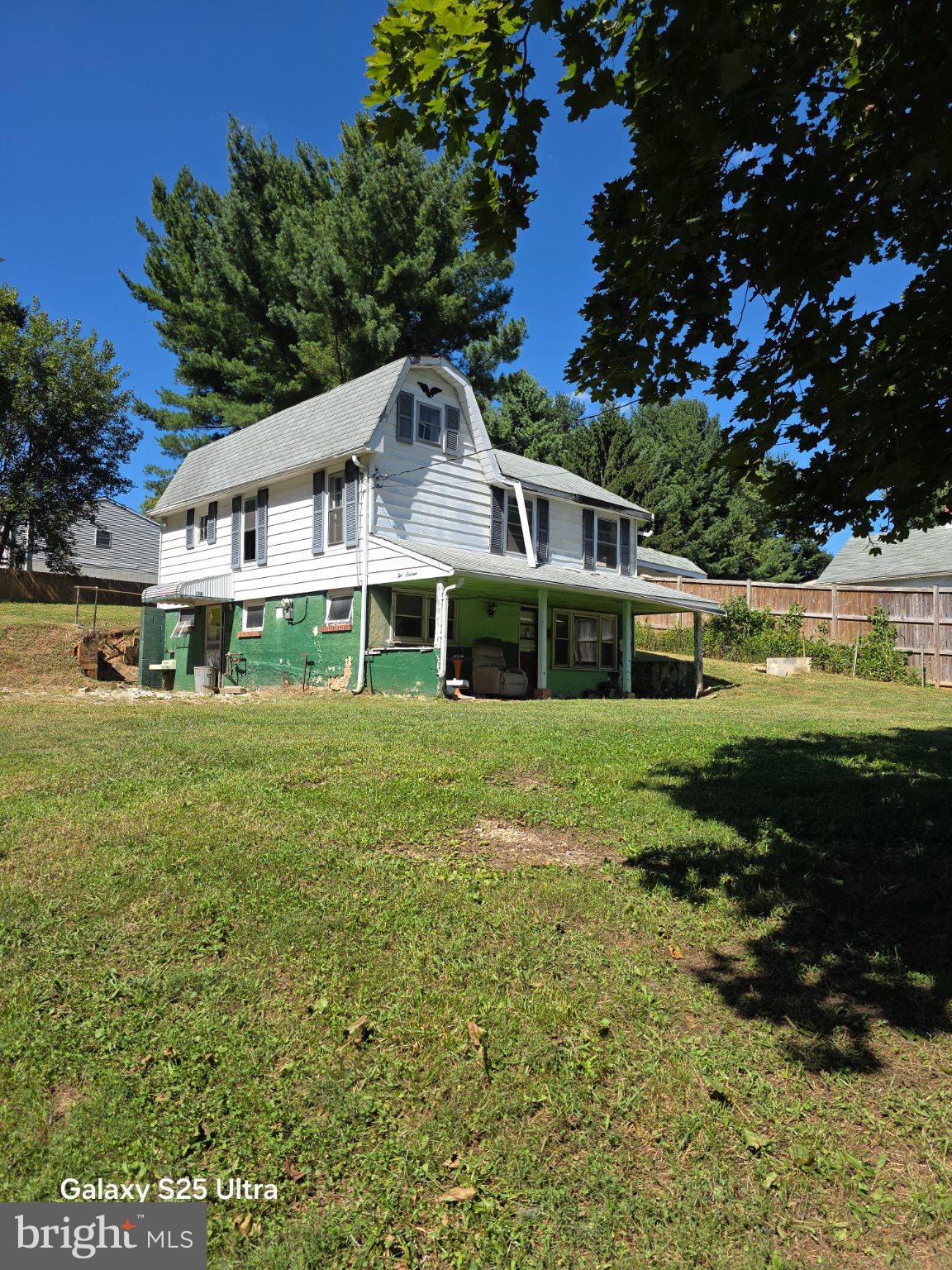 216 GWYNNBROOK AVENUE