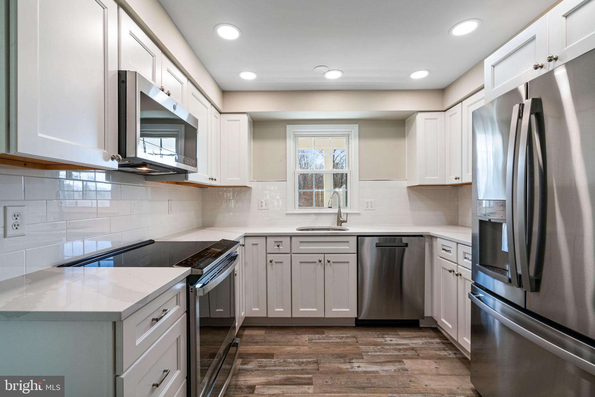 FAIR OAKS ESTATES - Residential