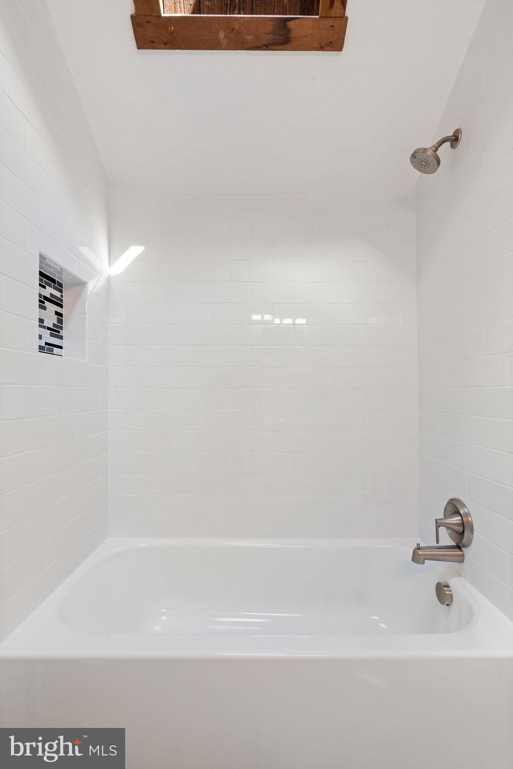 FAIR OAKS ESTATES - Residential