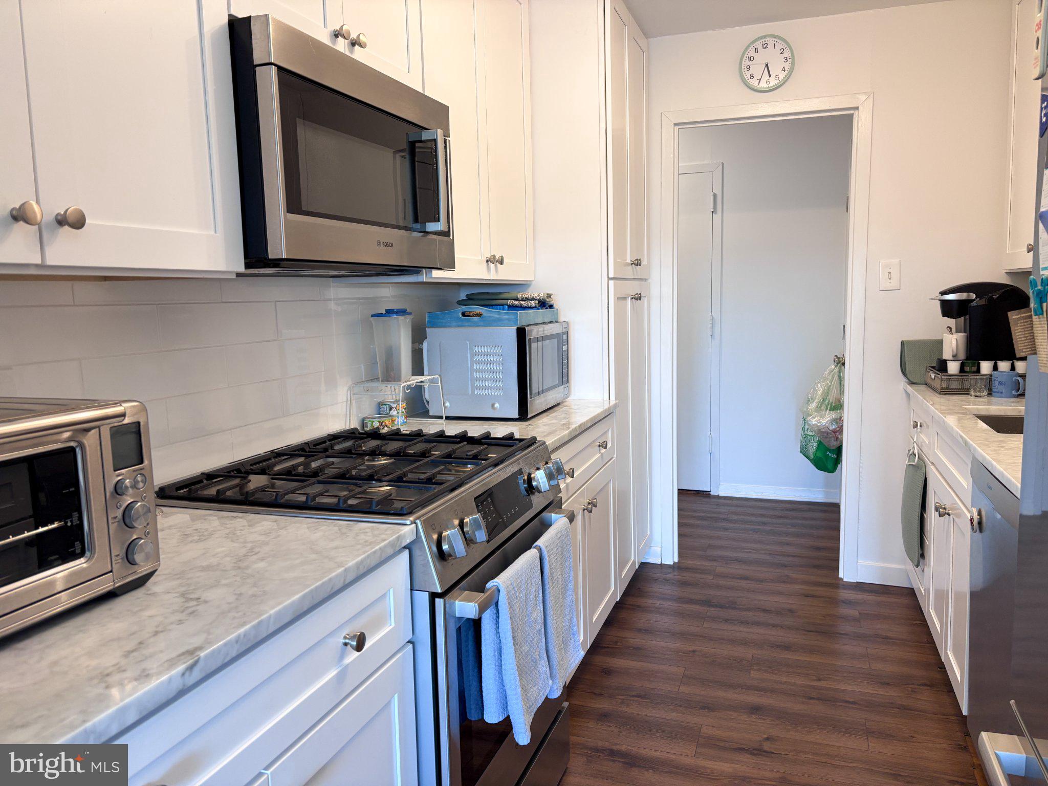 2401 PENNSYLVANIA AVENUE 1011