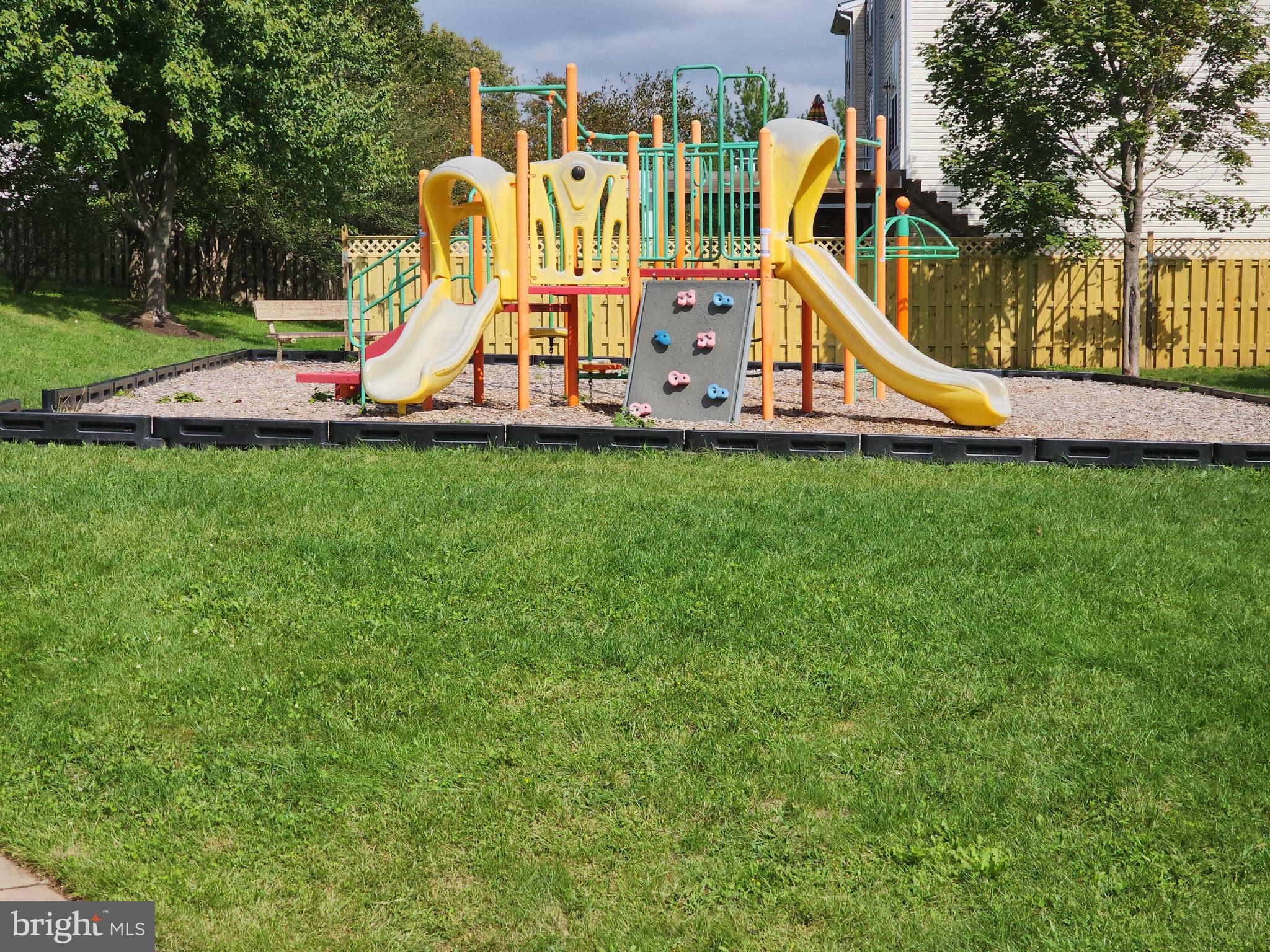 NORTH CROSSING - Residential