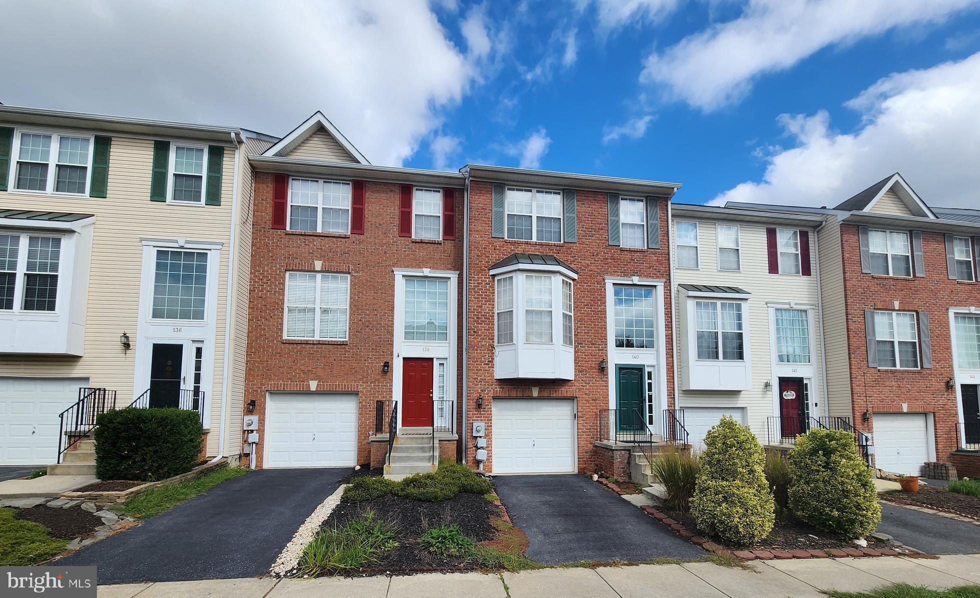 NORTH CROSSING - Residential