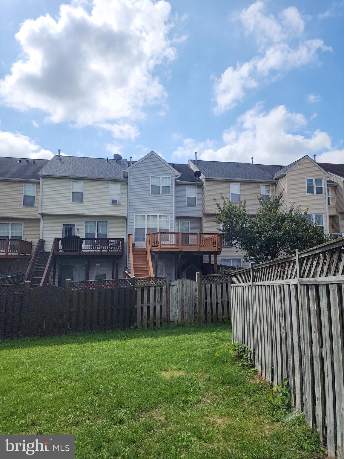 NORTH CROSSING - Residential