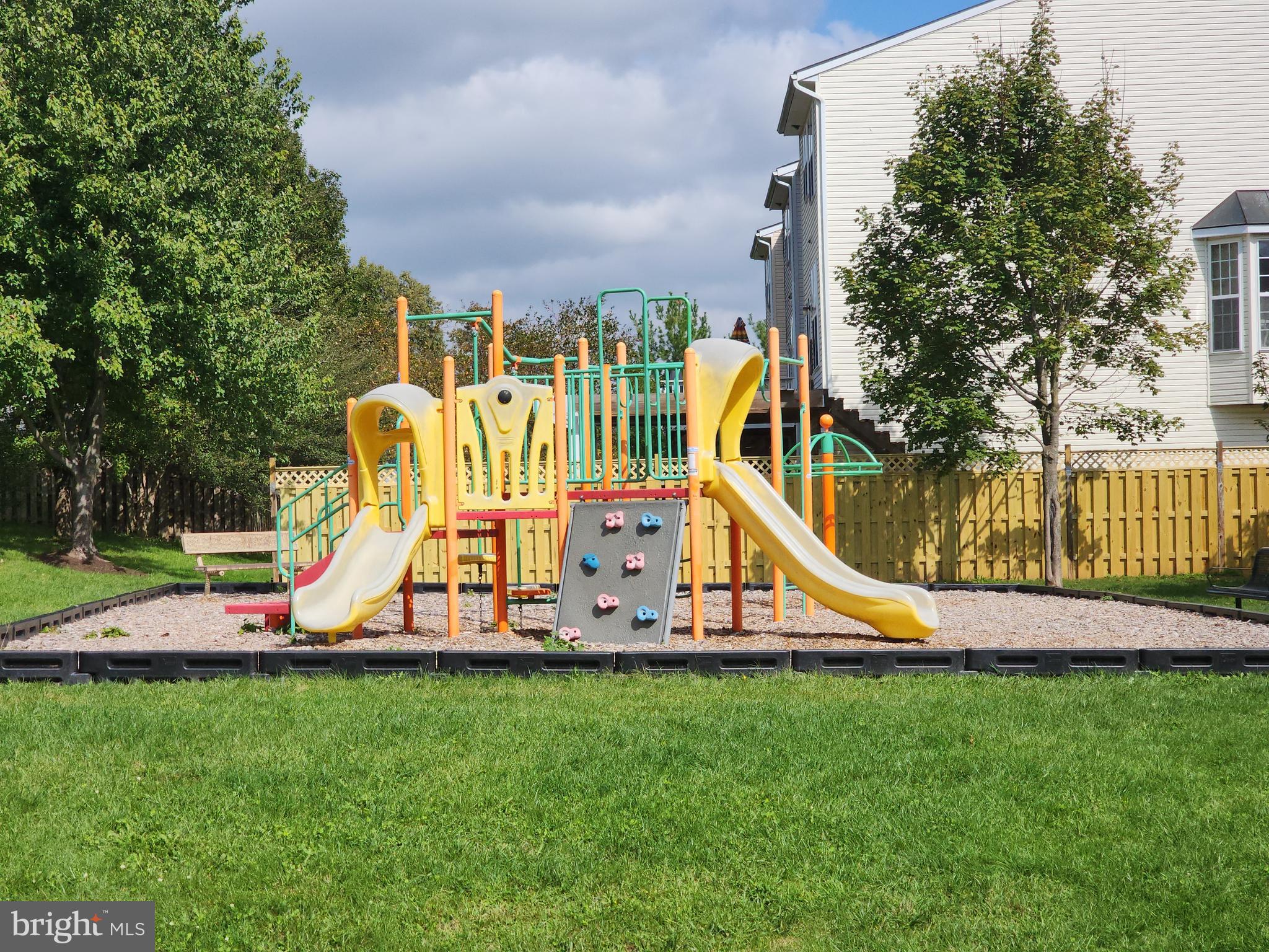 NORTH CROSSING - Residential