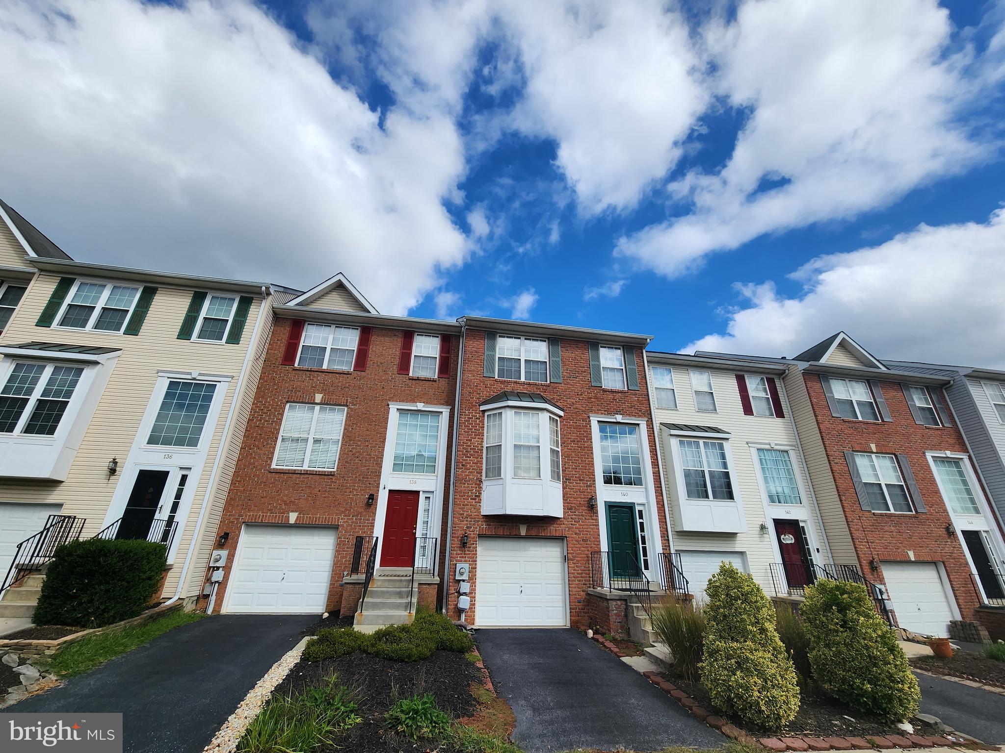 NORTH CROSSING - Residential