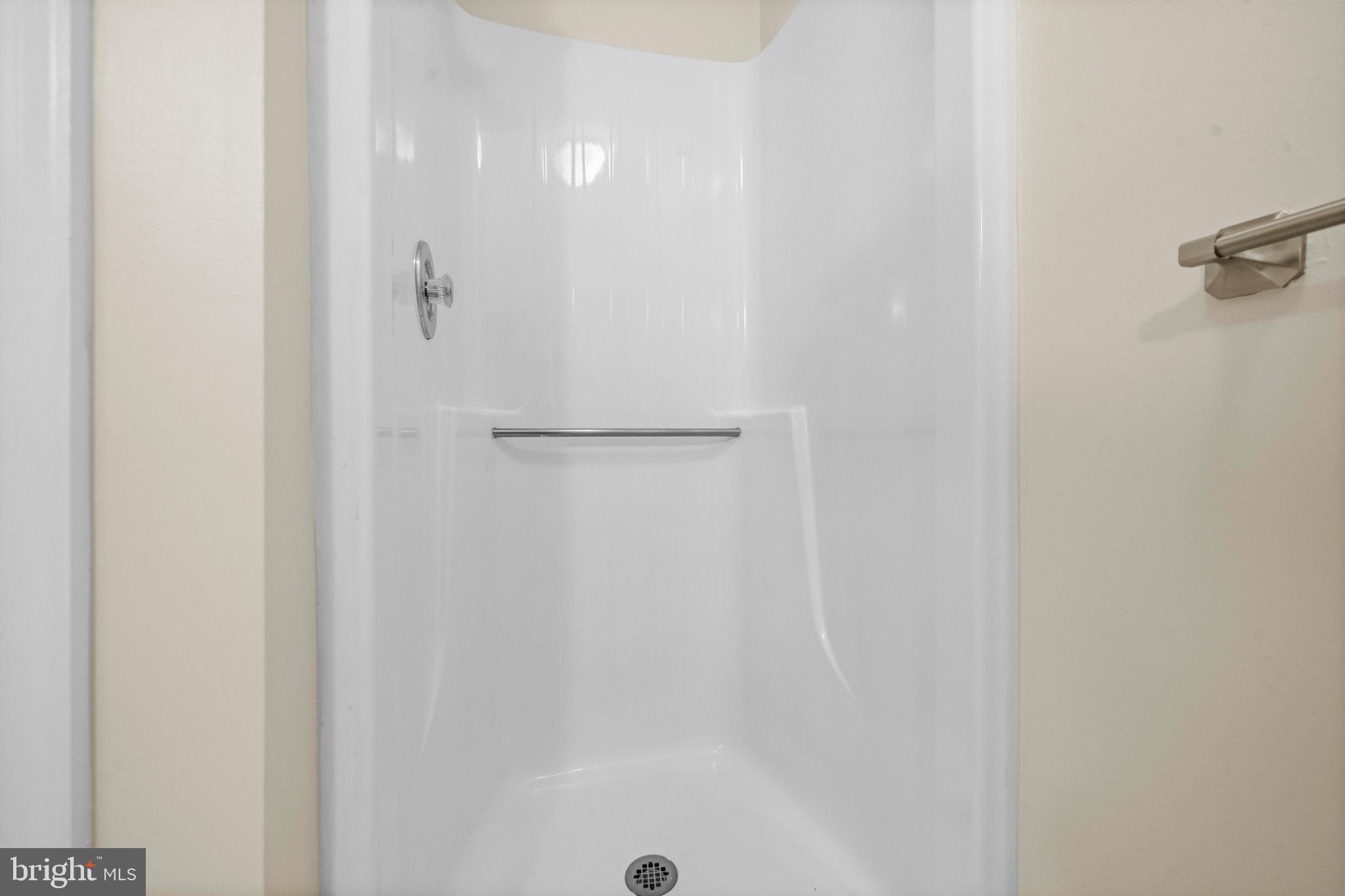 VERNON CORNER - Residential