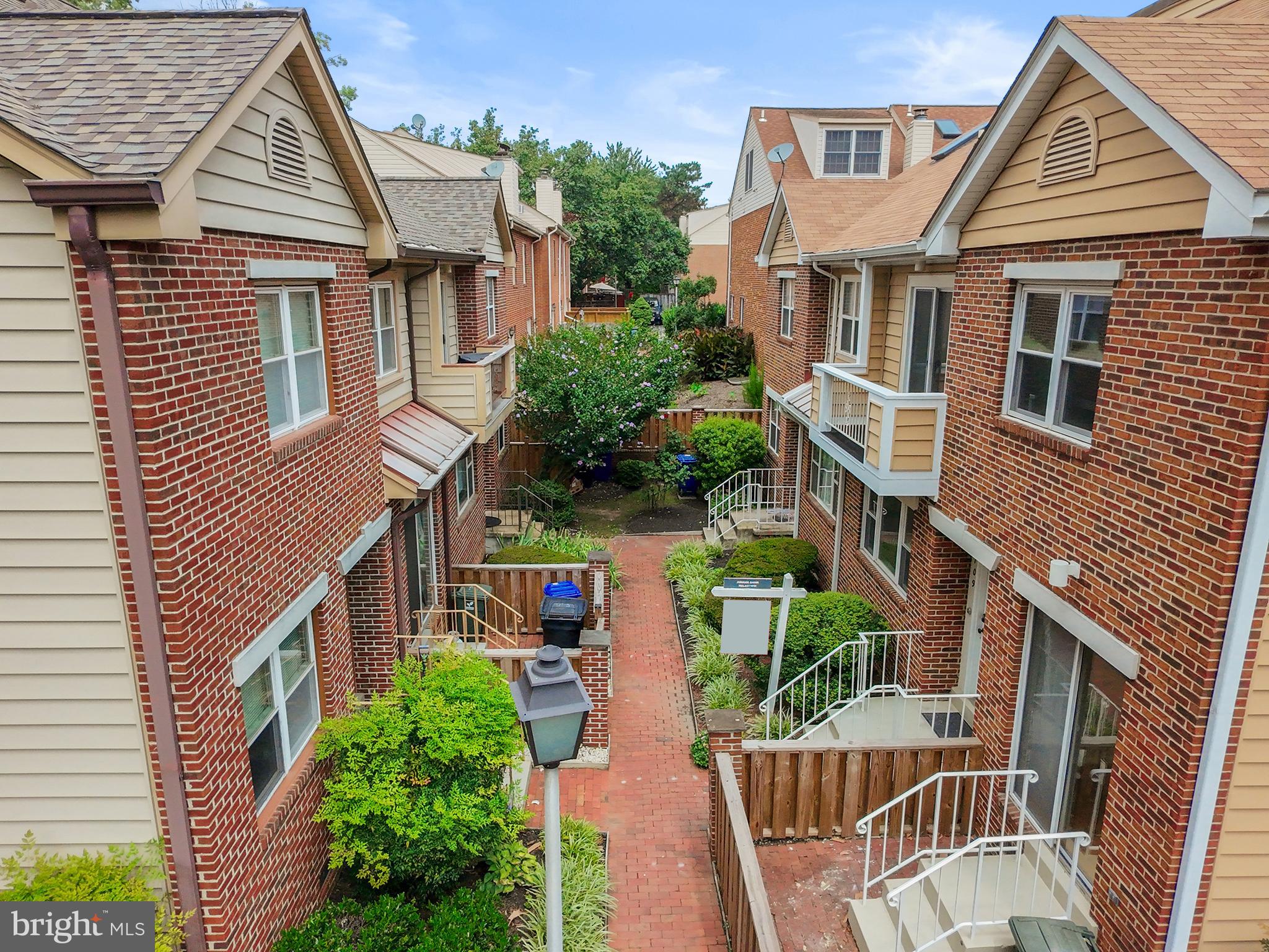 VERNON CORNER - Residential