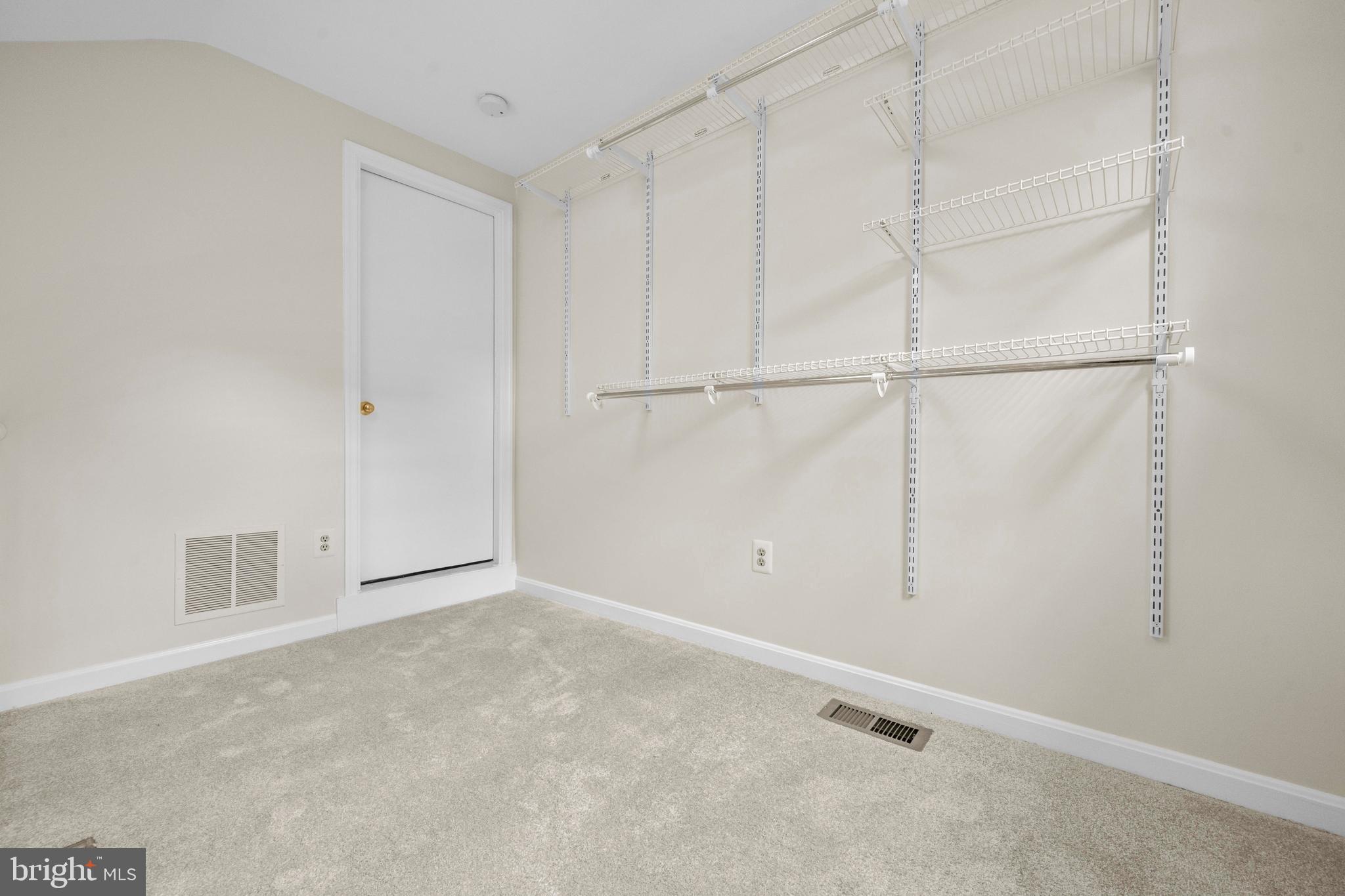 VERNON CORNER - Residential