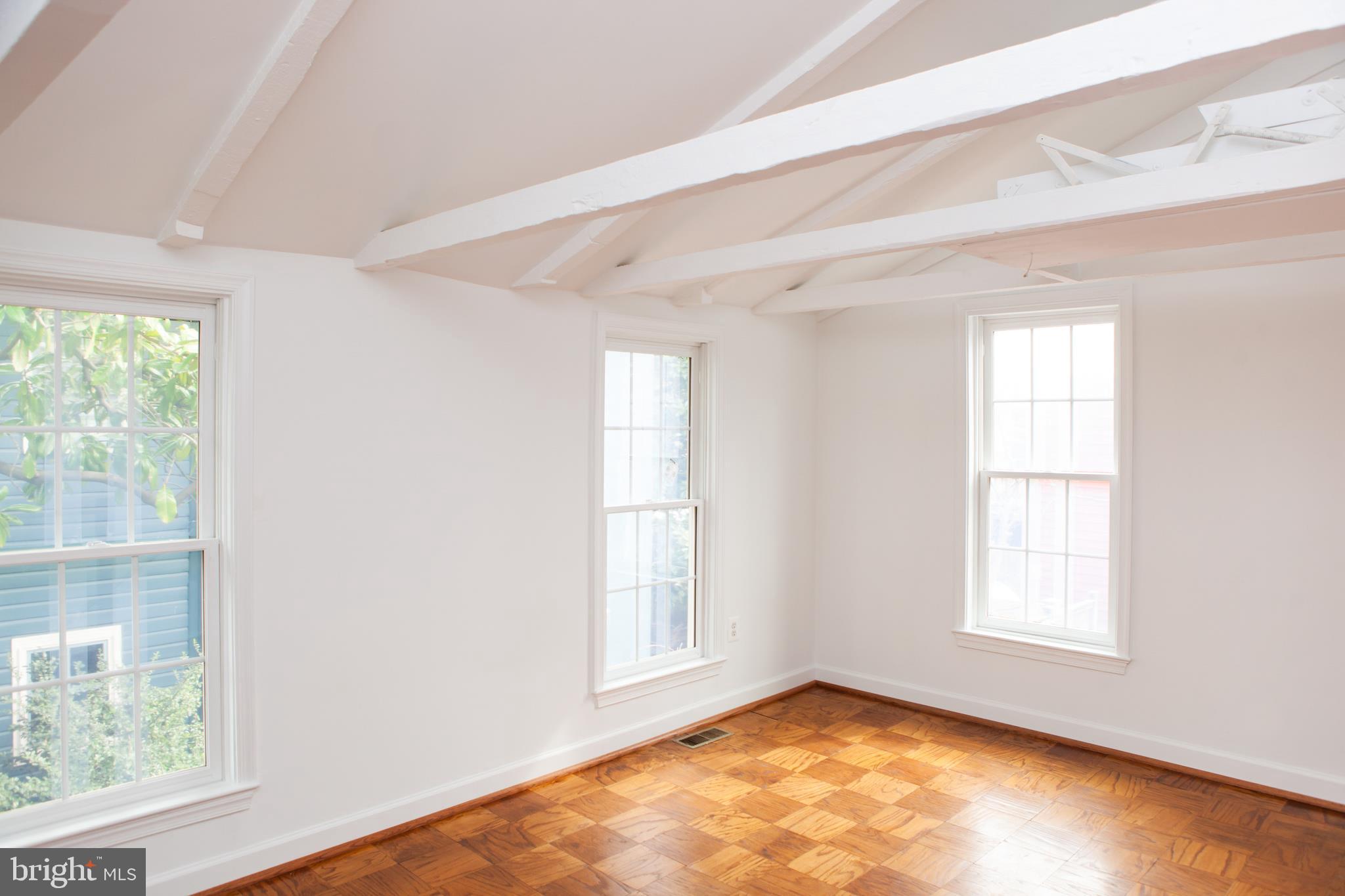 ALEXANDRIA - Residential Lease