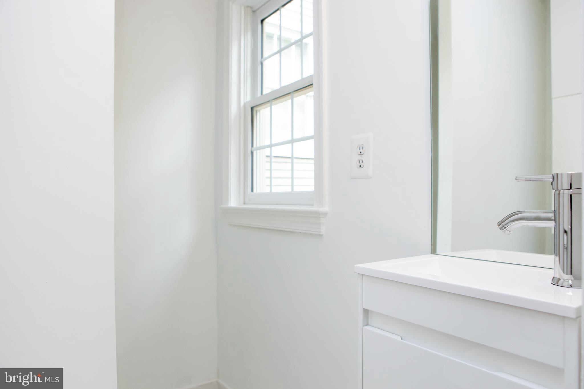 ALEXANDRIA - Residential Lease