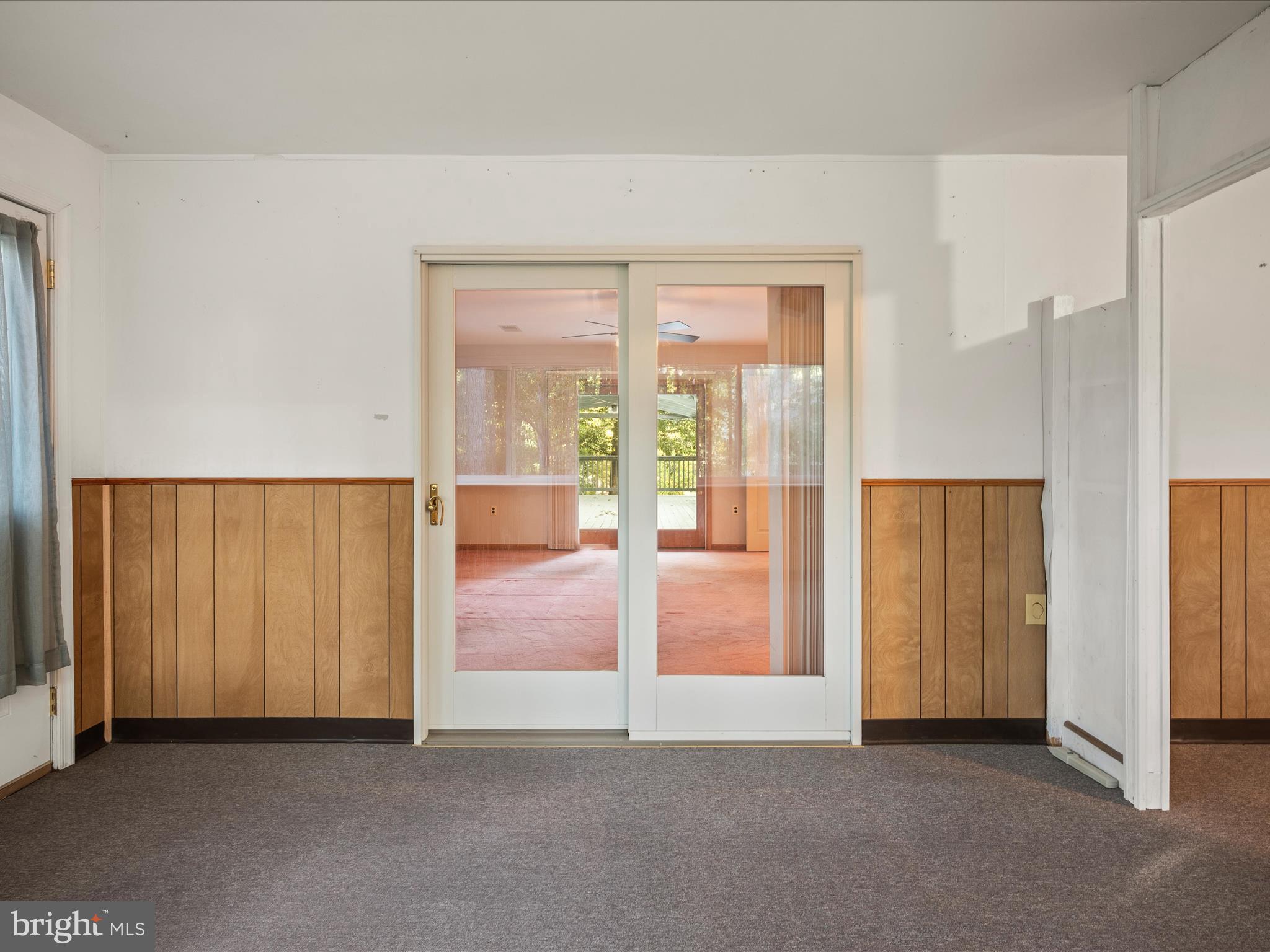 LAKE HOLIDAY ESTATES - Residential