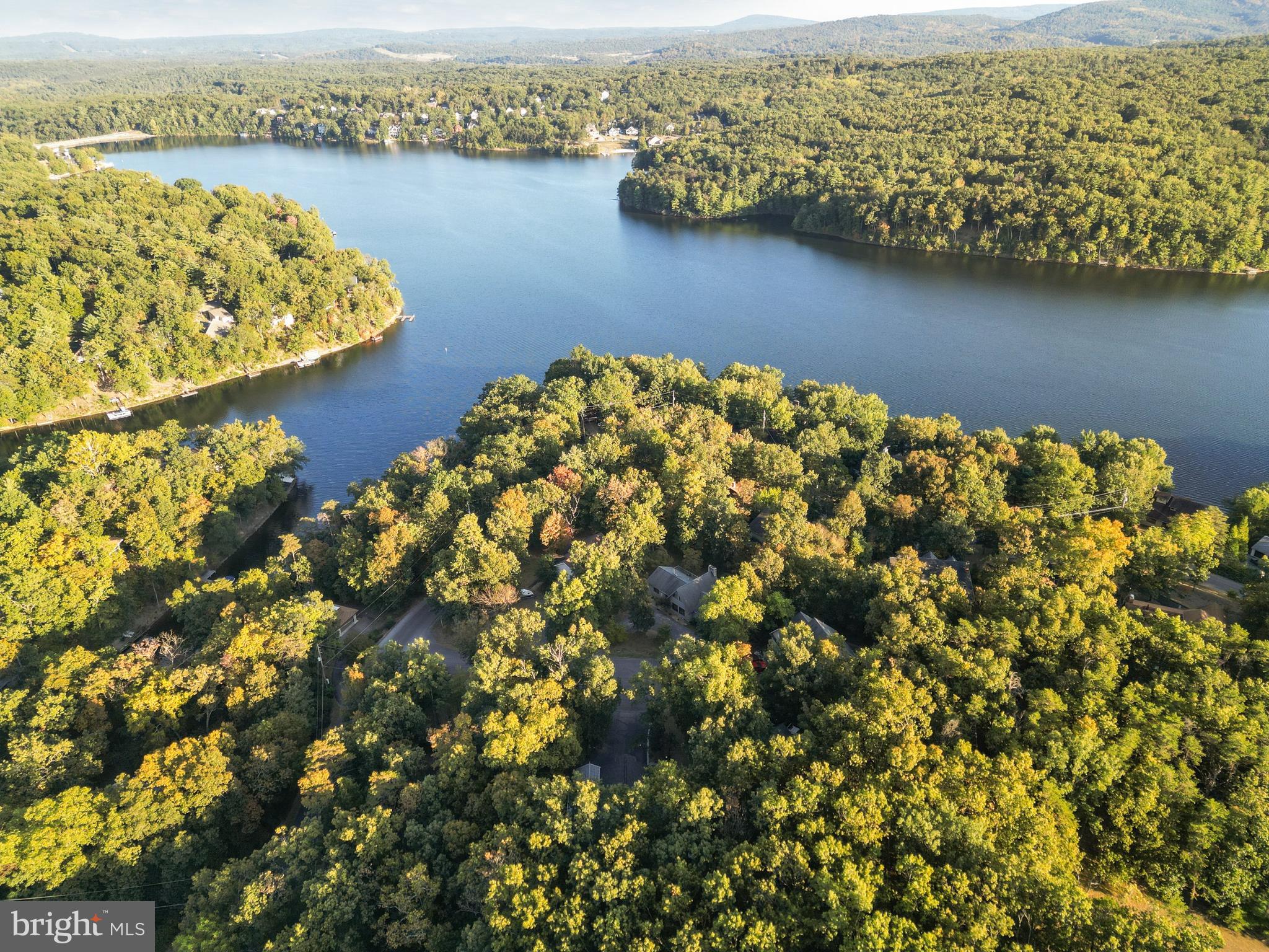 LAKE HOLIDAY ESTATES - Residential