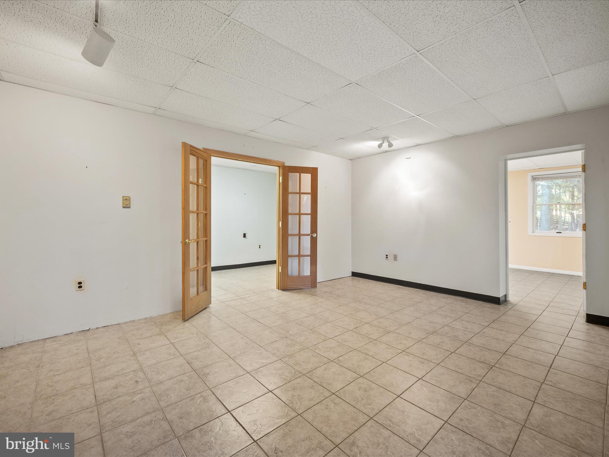 LAKE HOLIDAY ESTATES - Residential