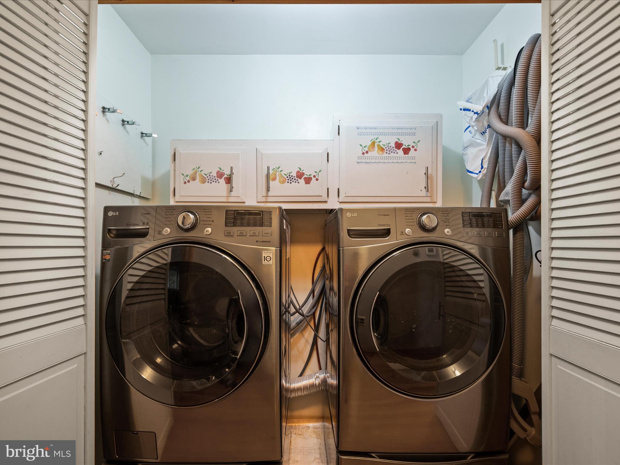 LAKE HOLIDAY ESTATES - Residential