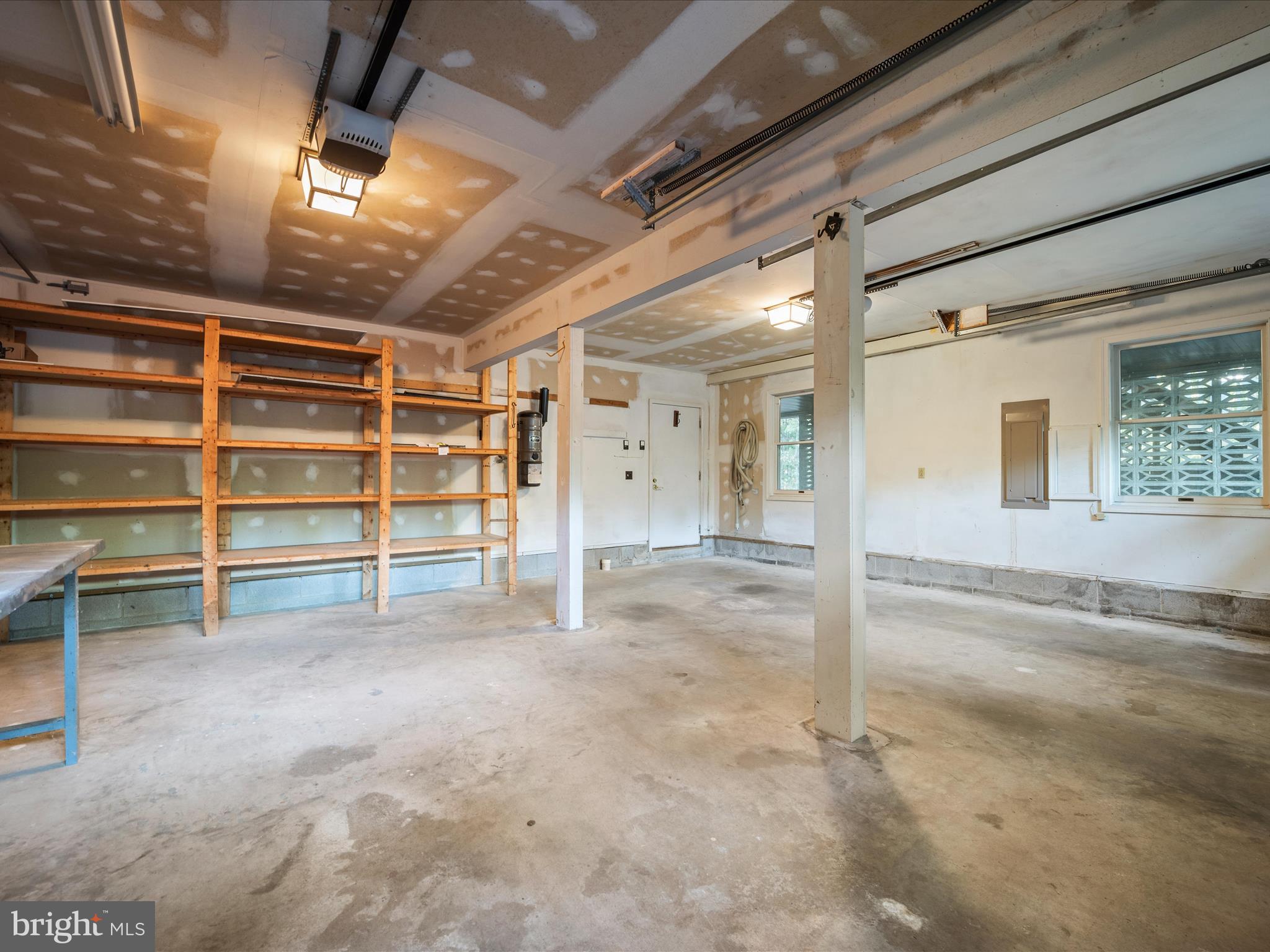 LAKE HOLIDAY ESTATES - Residential